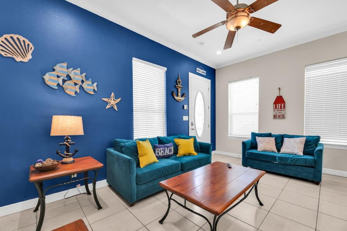 Beachfront Condo with Private Balcony & Pool