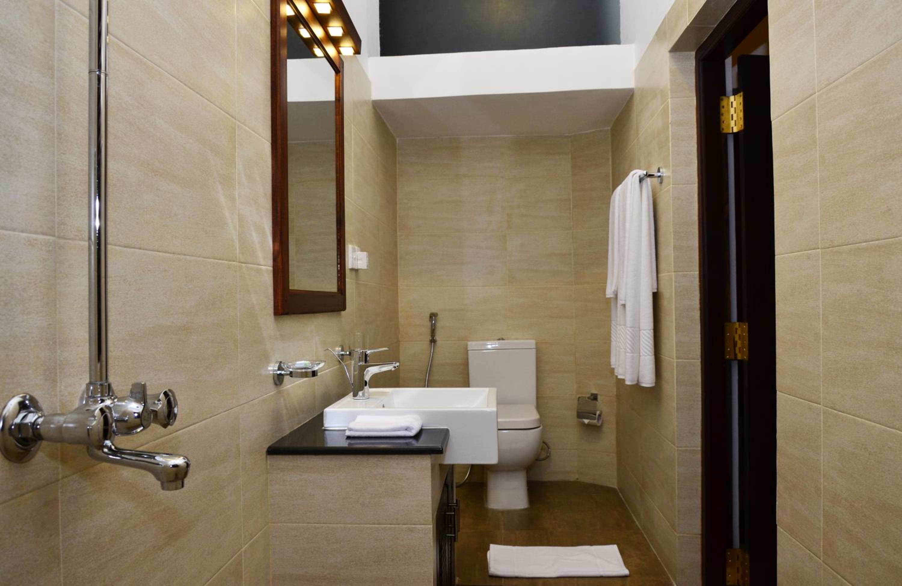 56 by Deco - Galle Fort