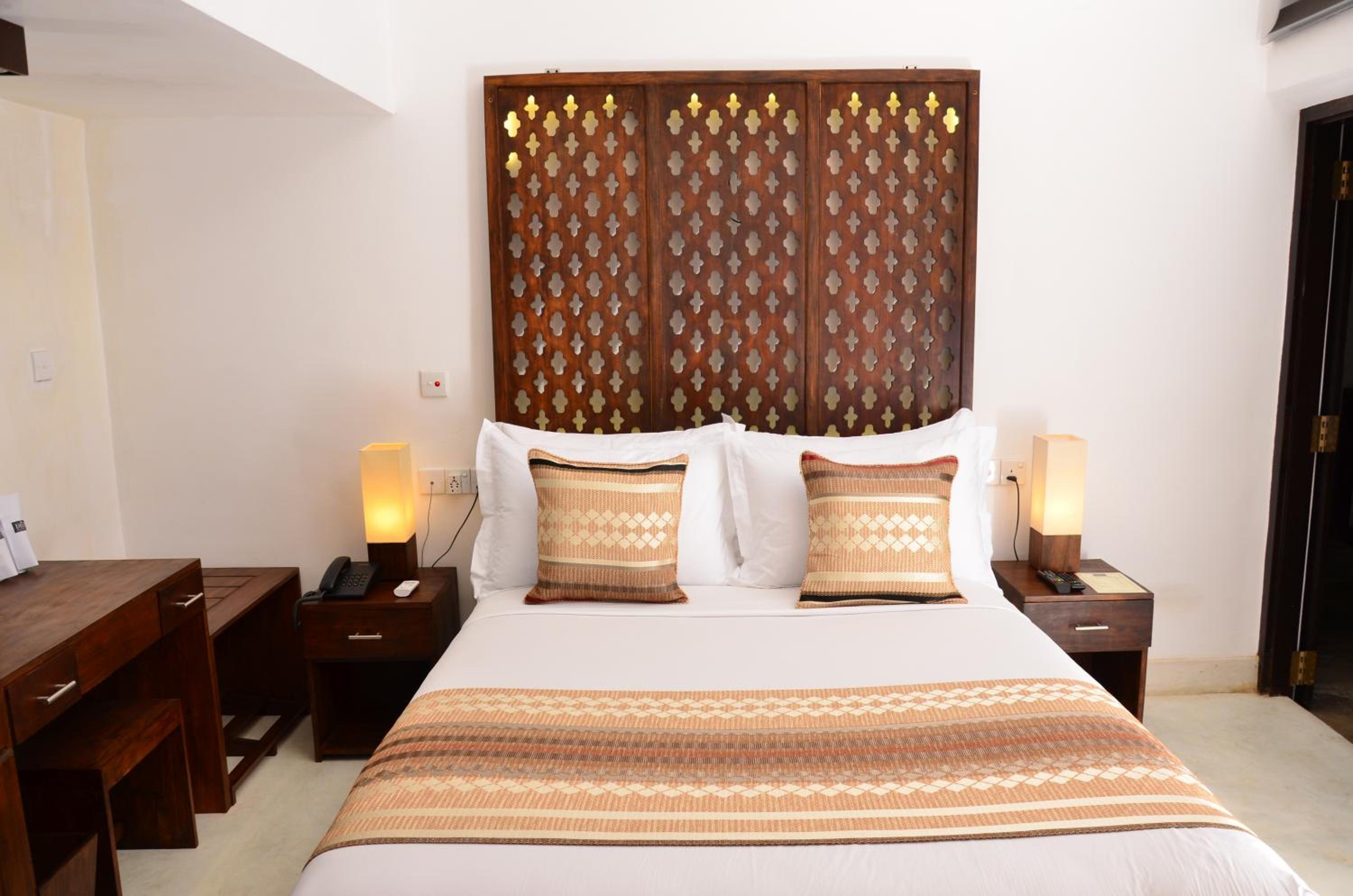 56 by Deco - Galle Fort