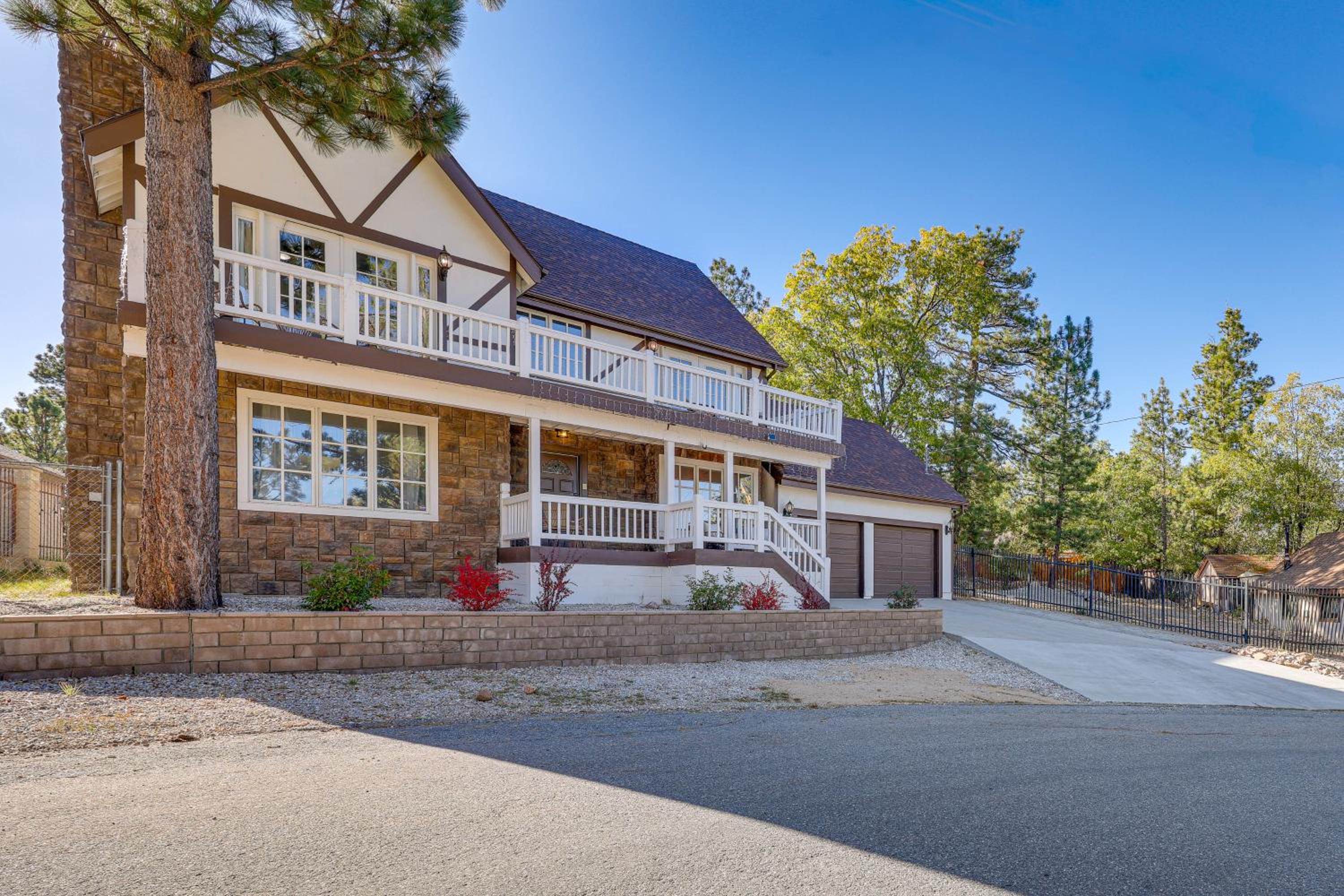 Beautiful Lake-View House: Walk to Lake + Village!