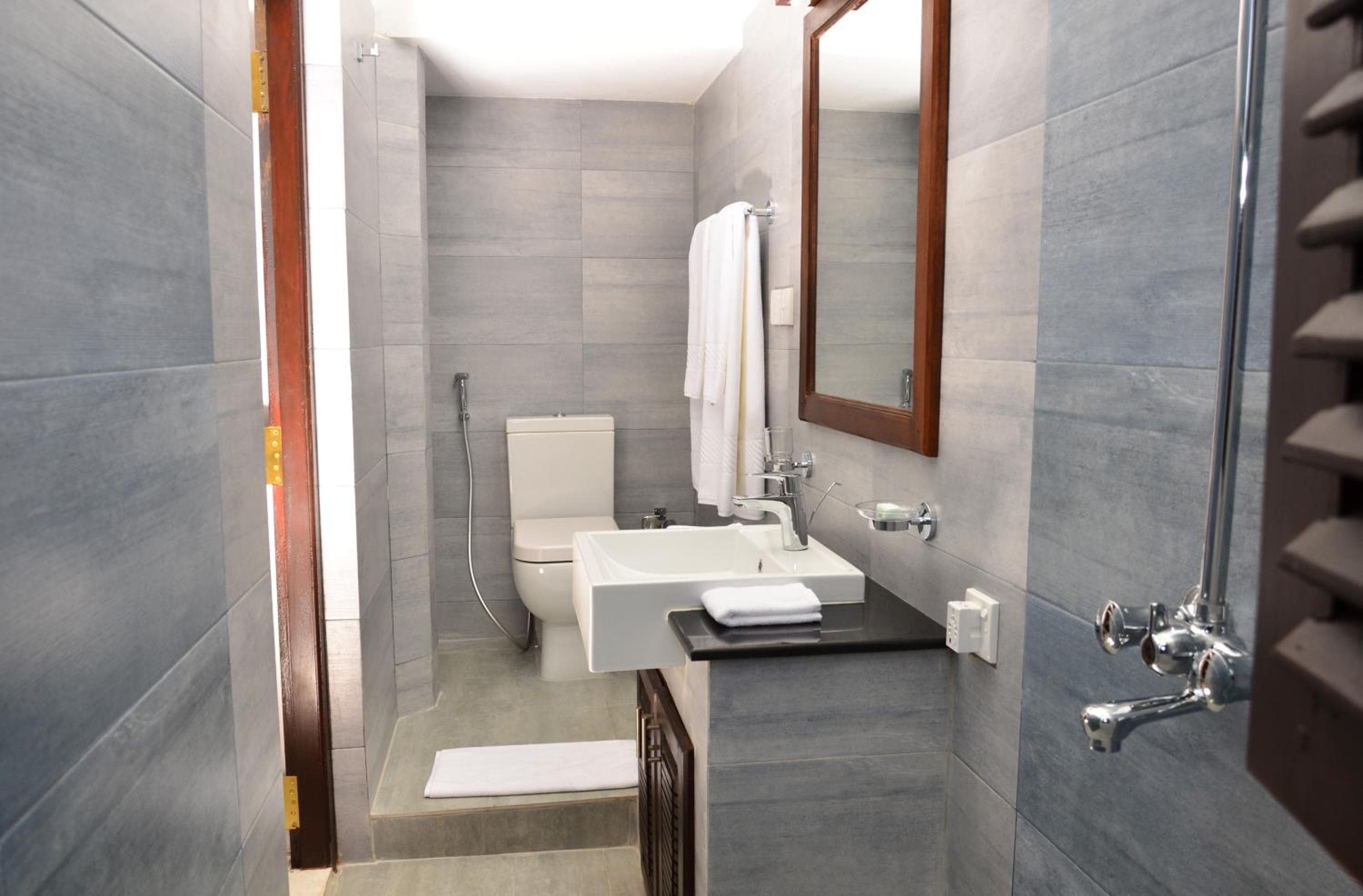 56 by Deco - Galle Fort