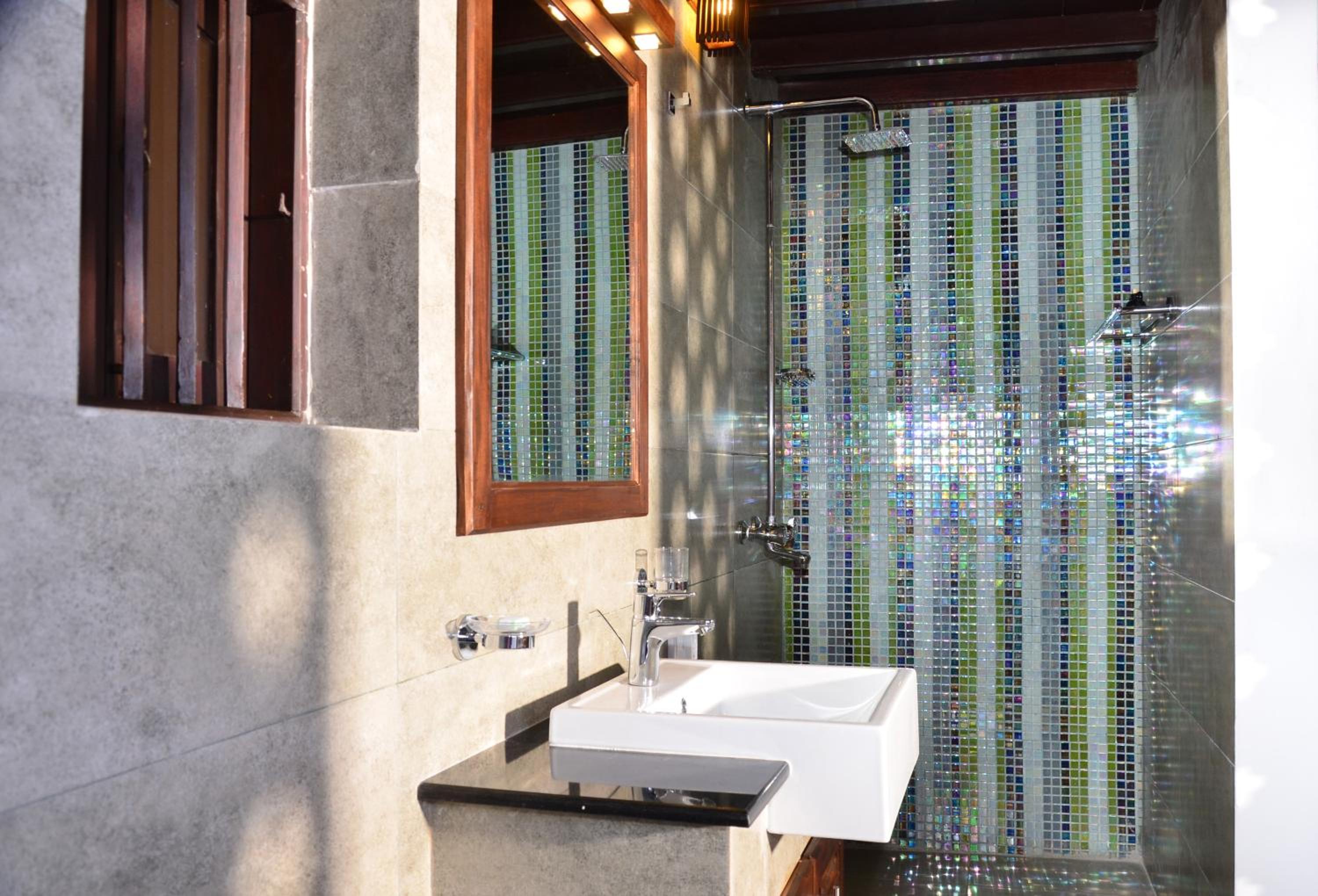 56 by Deco - Galle Fort