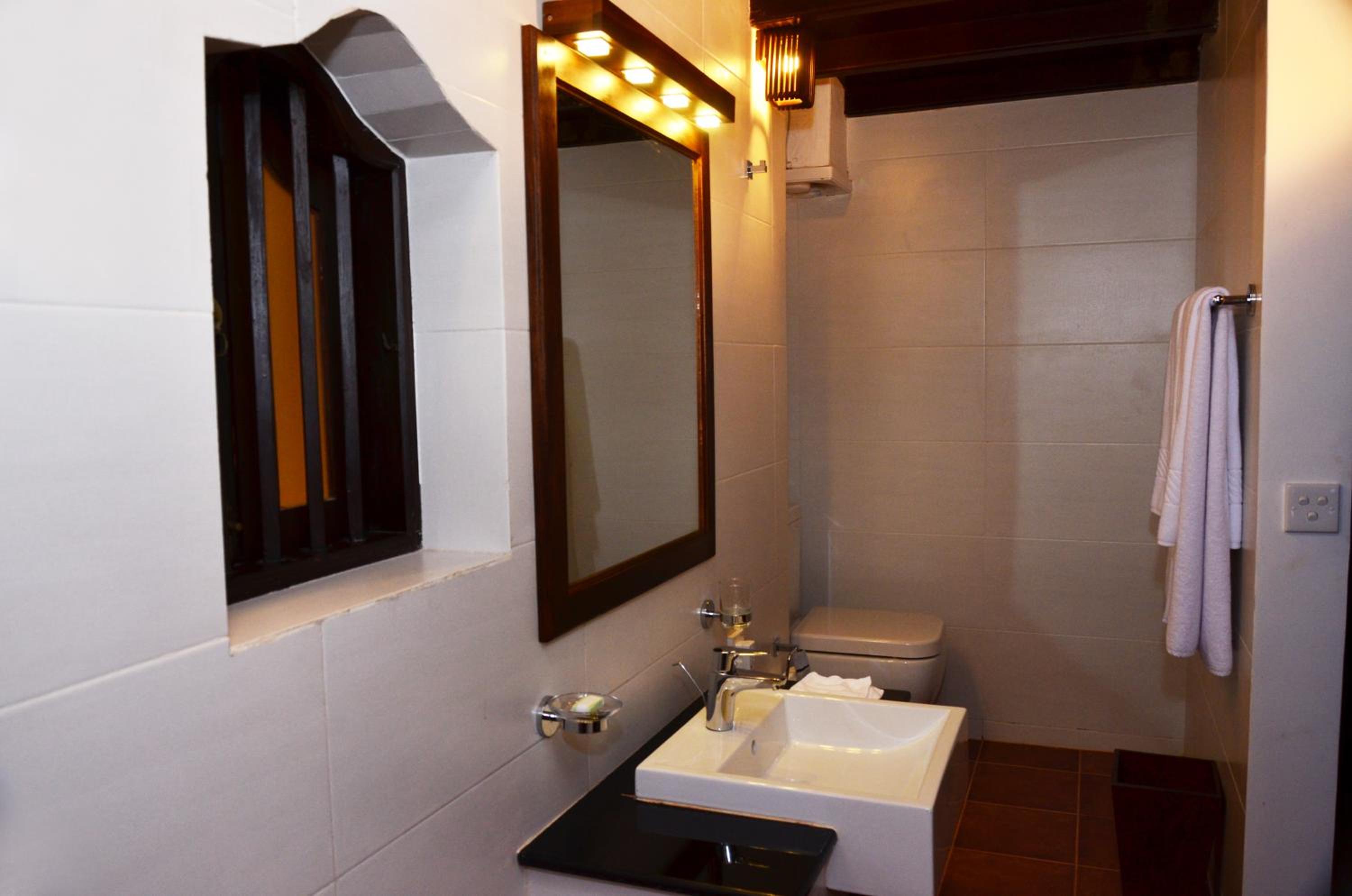 56 by Deco - Galle Fort