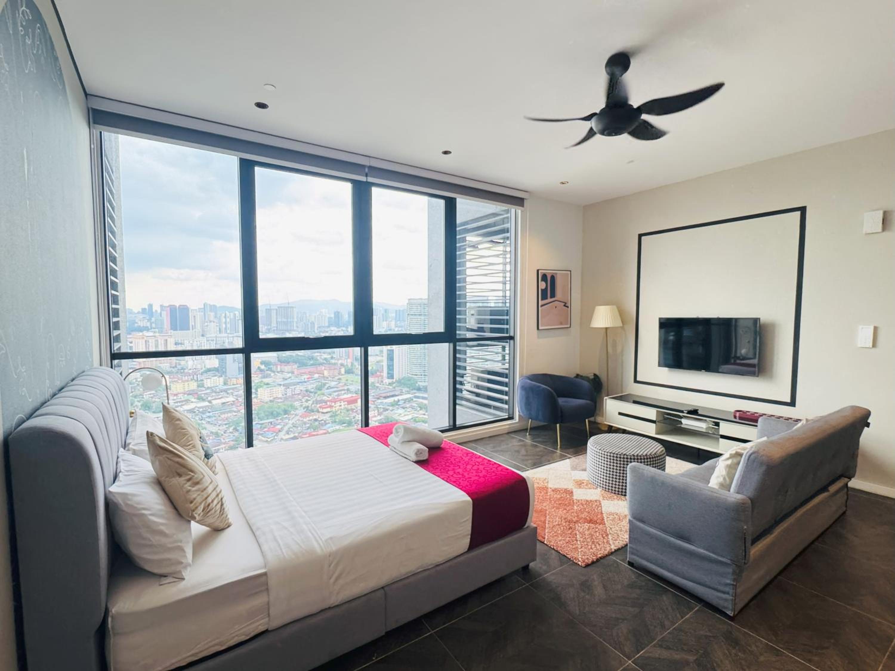 Scarletz Suites KLCC On City