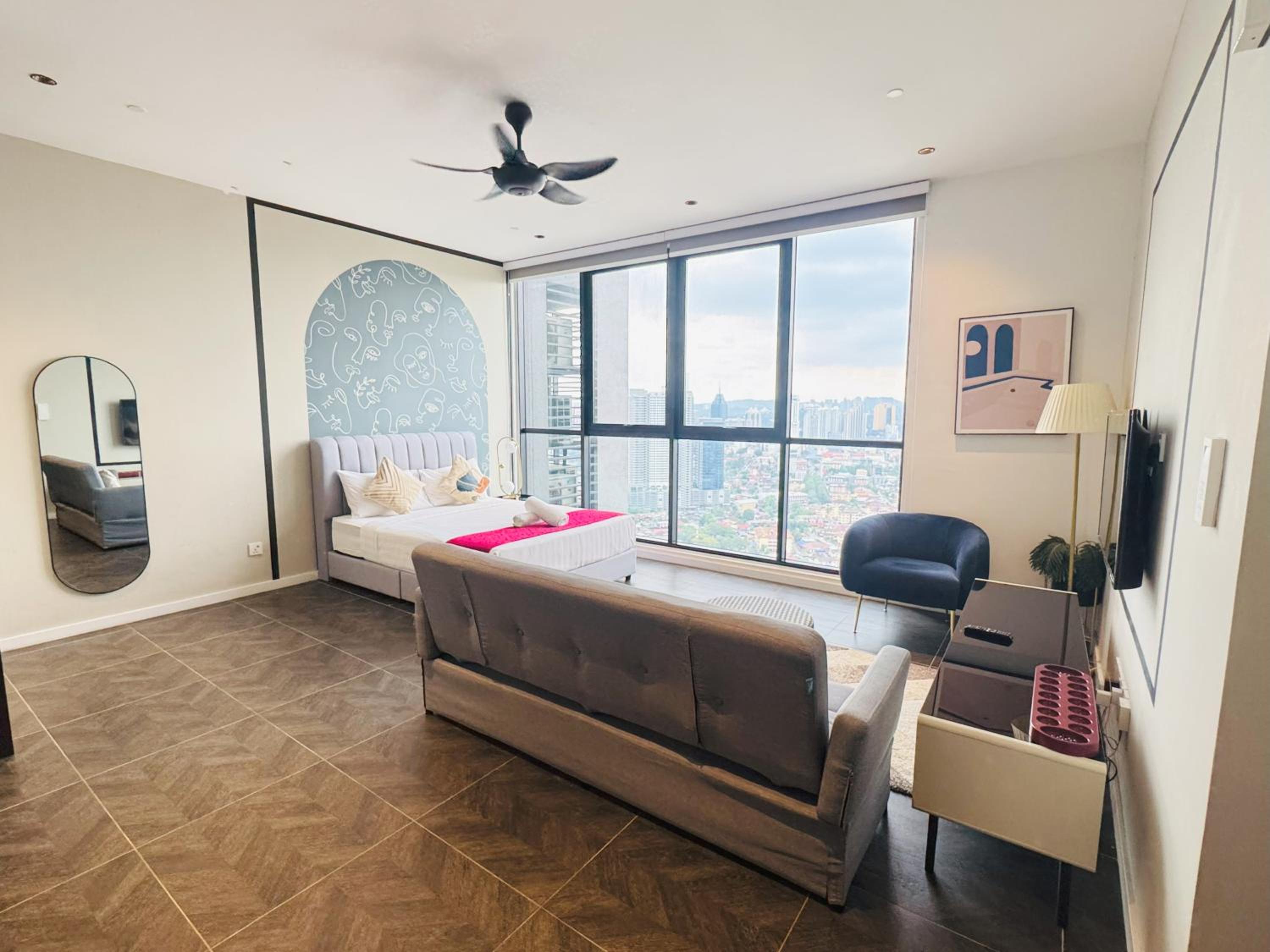 Scarletz Suites KLCC On City
