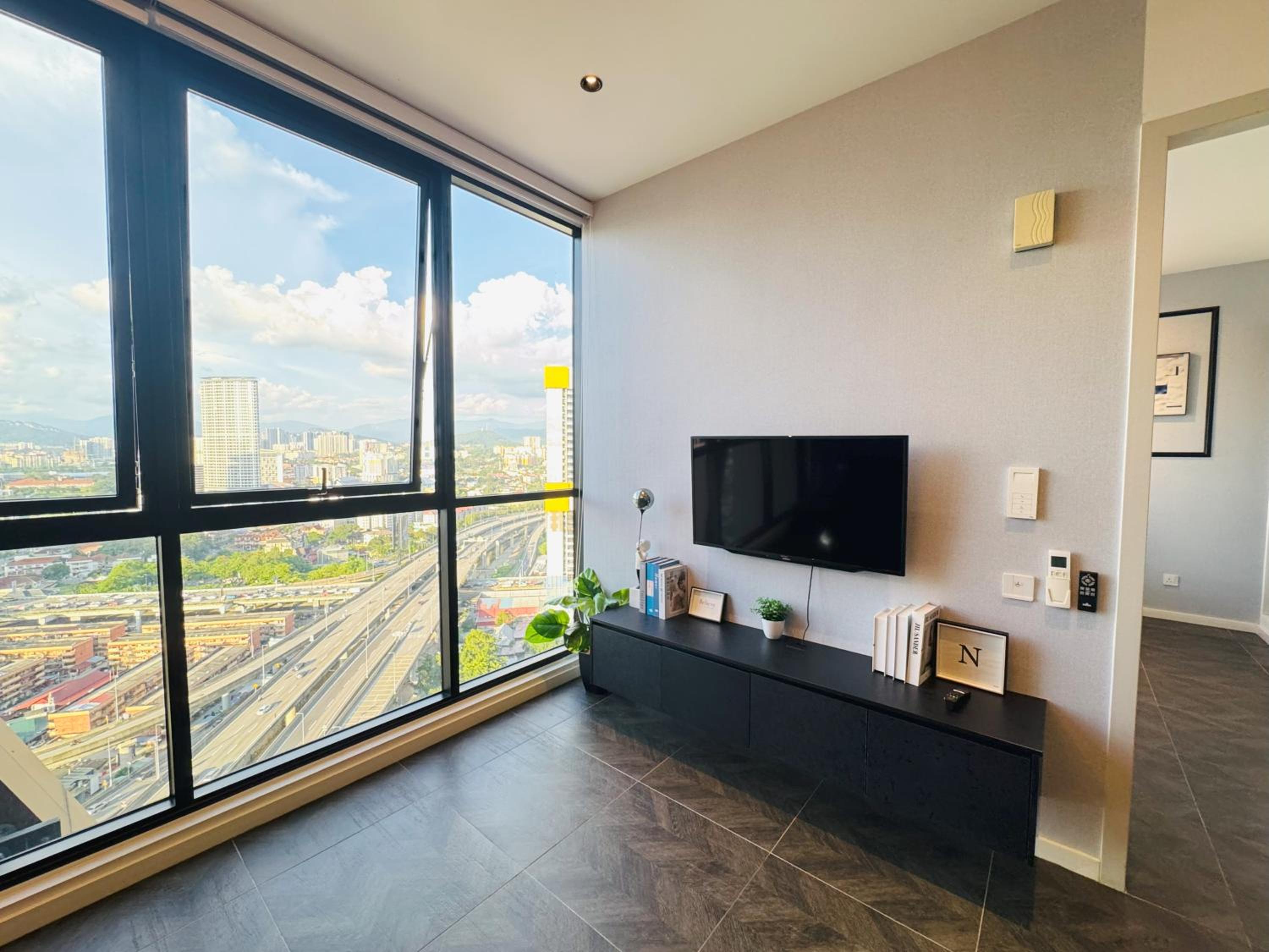 Scarletz Suites KLCC On City