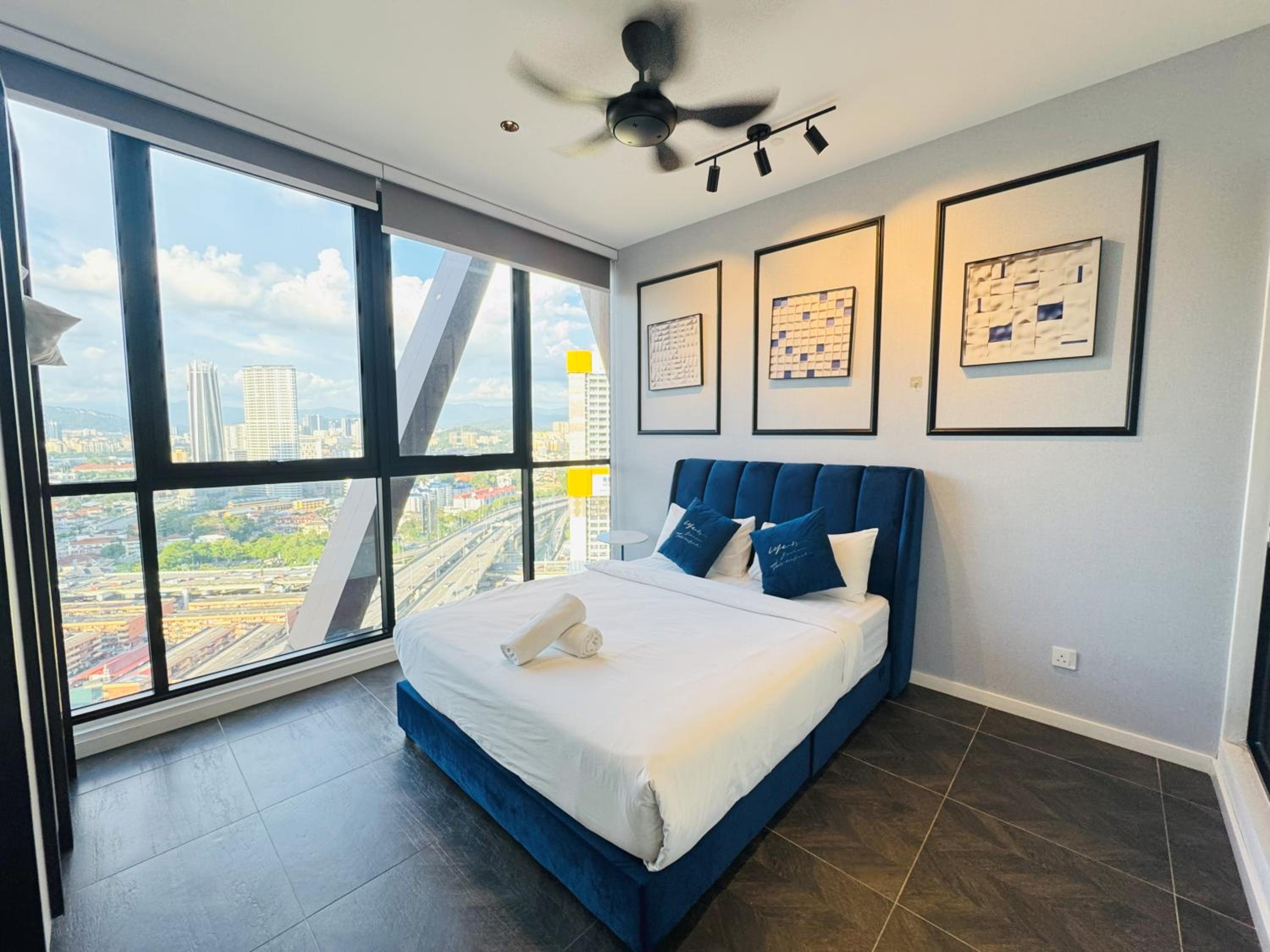 Scarletz Suites KLCC On City