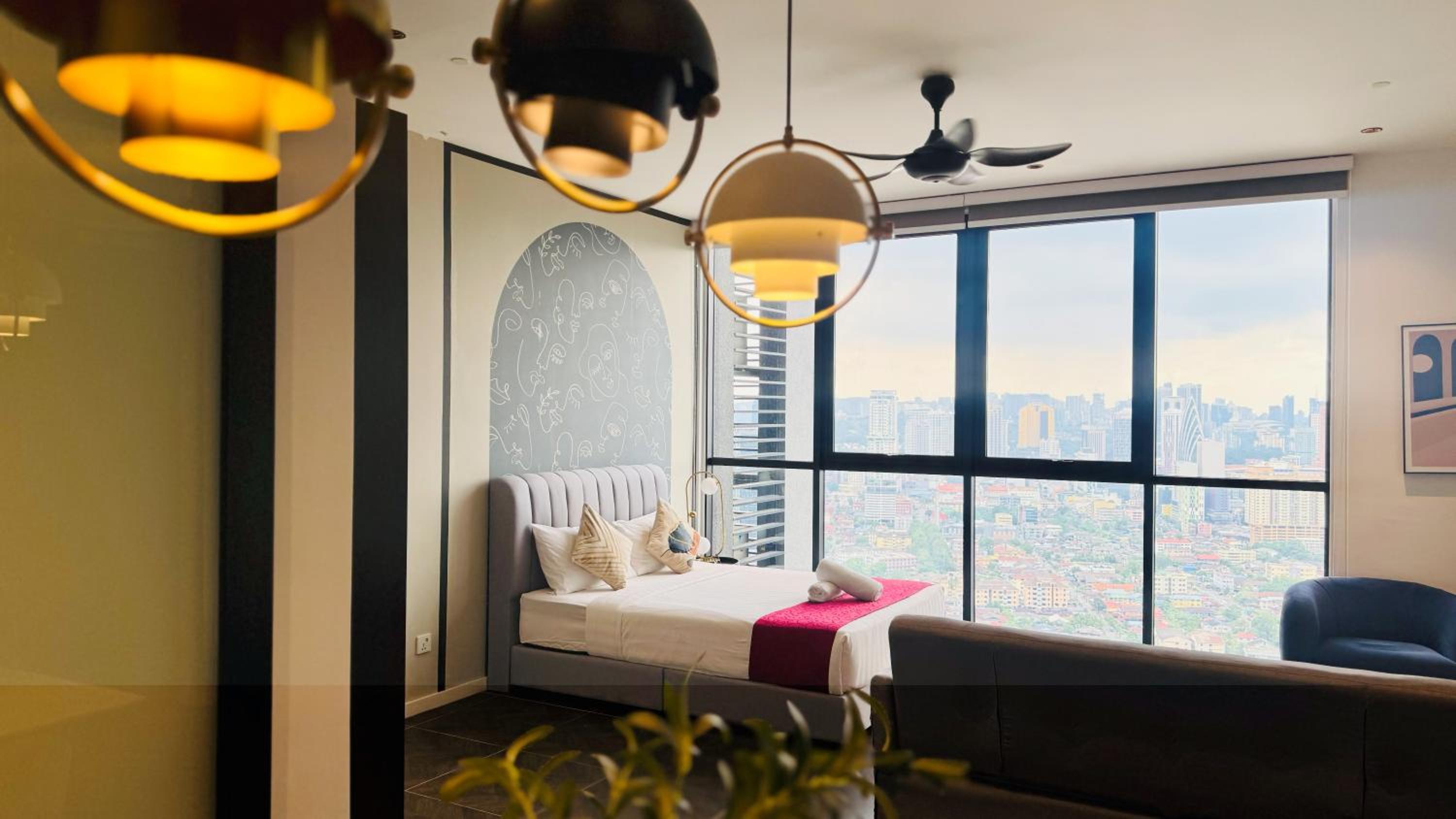 Scarletz Suites KLCC On City
