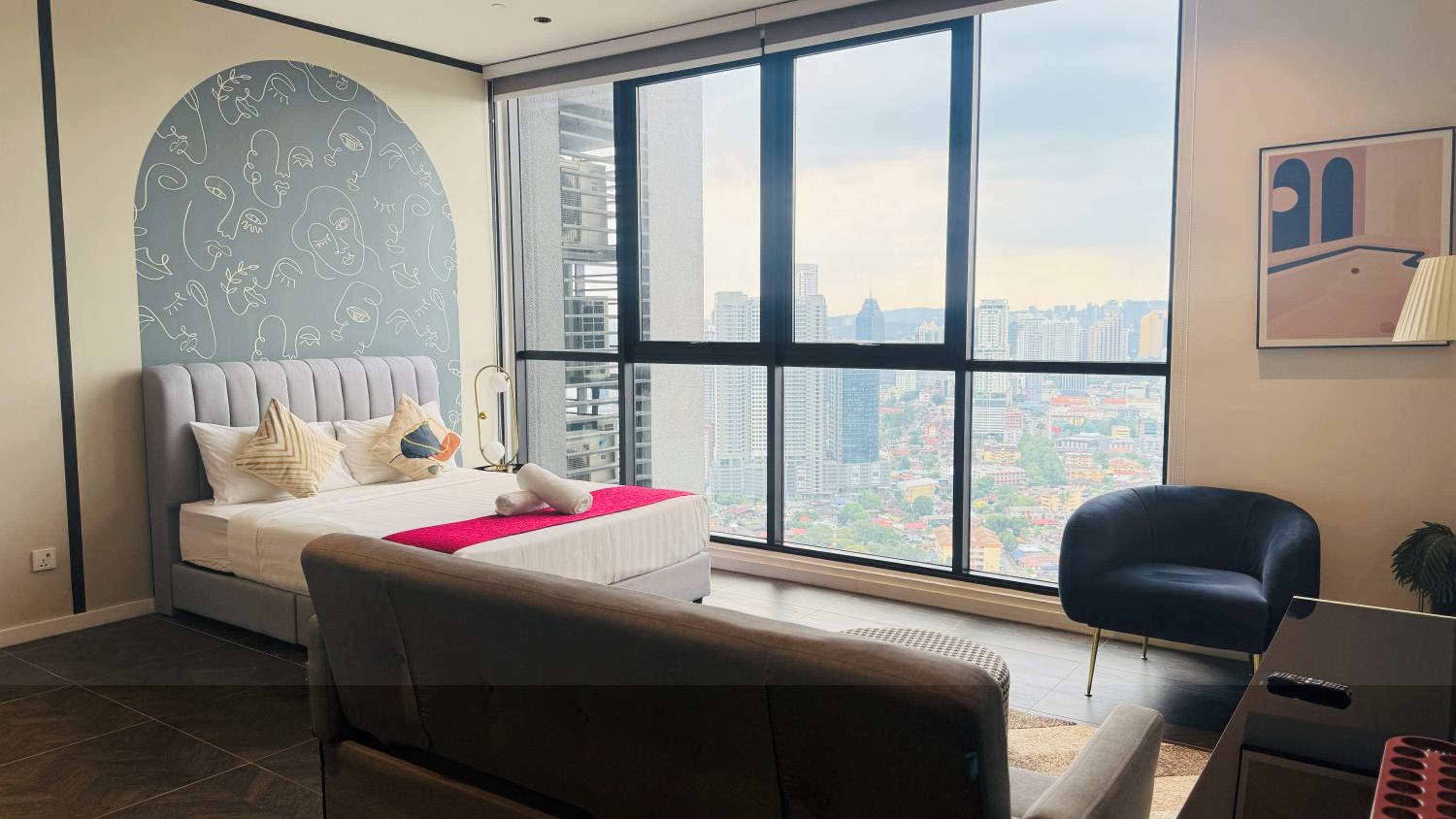 Scarletz Suites KLCC On City