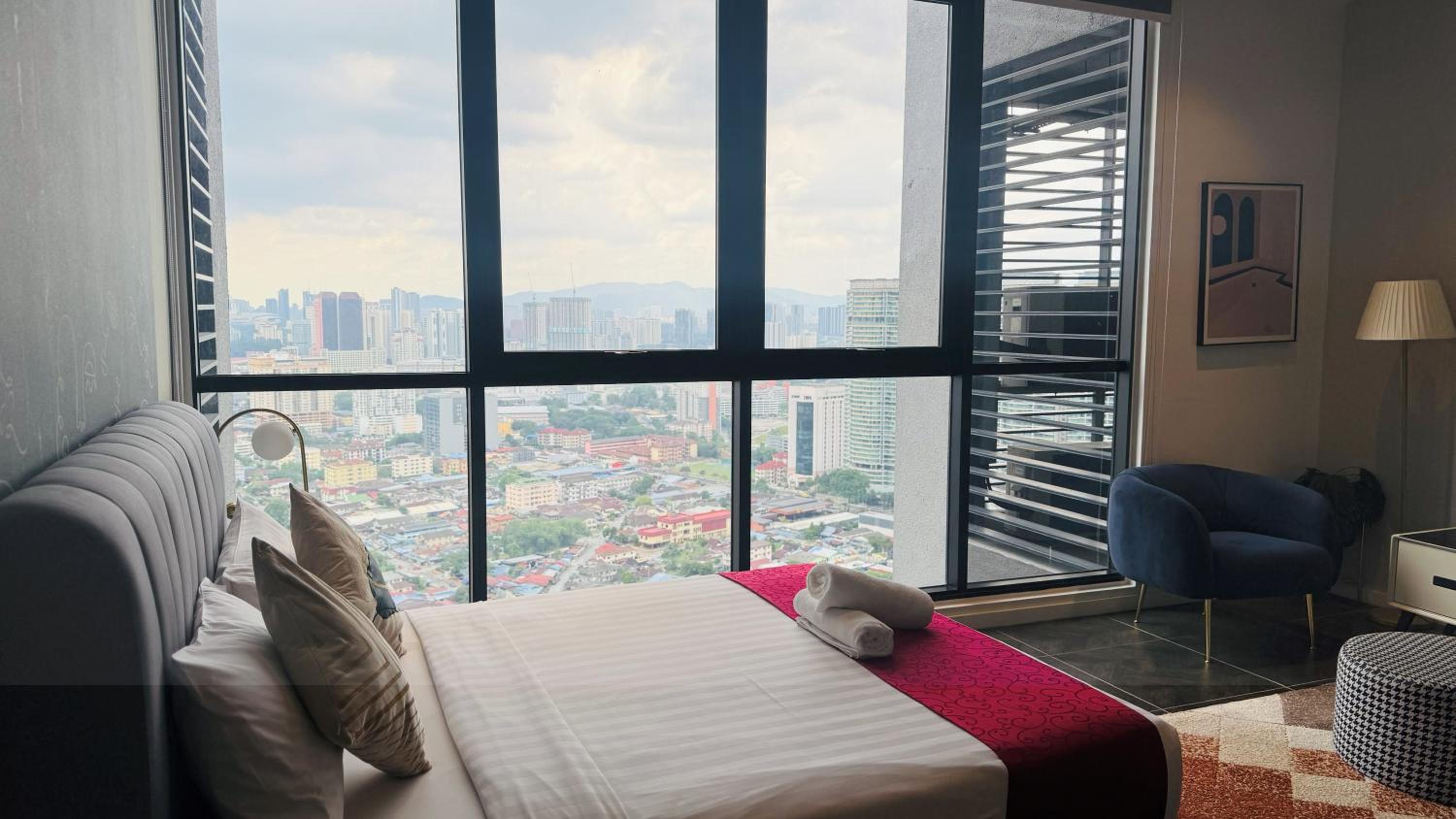 Scarletz Suites KLCC On City