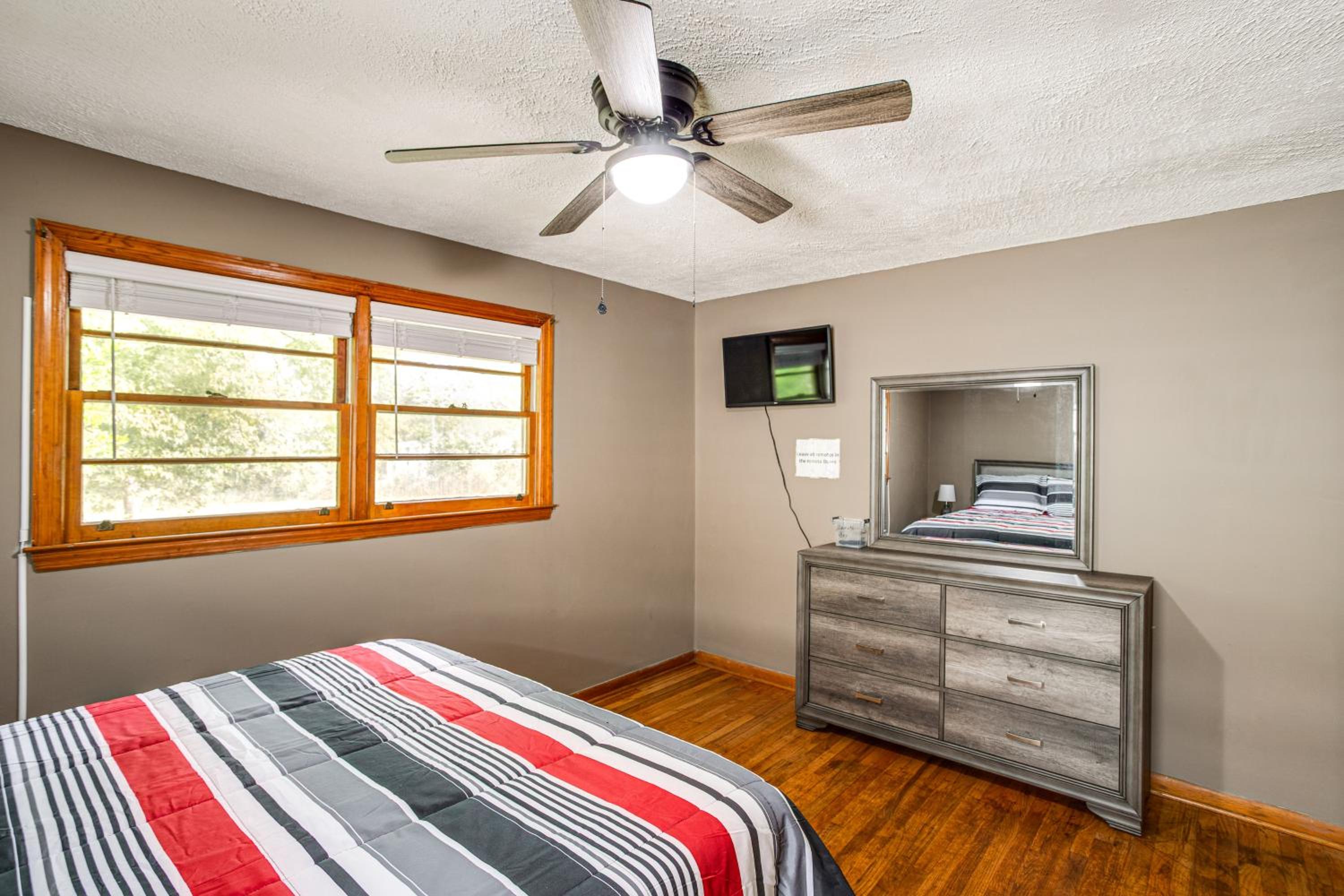Walk to SC State University and Claflin Cozy Home
