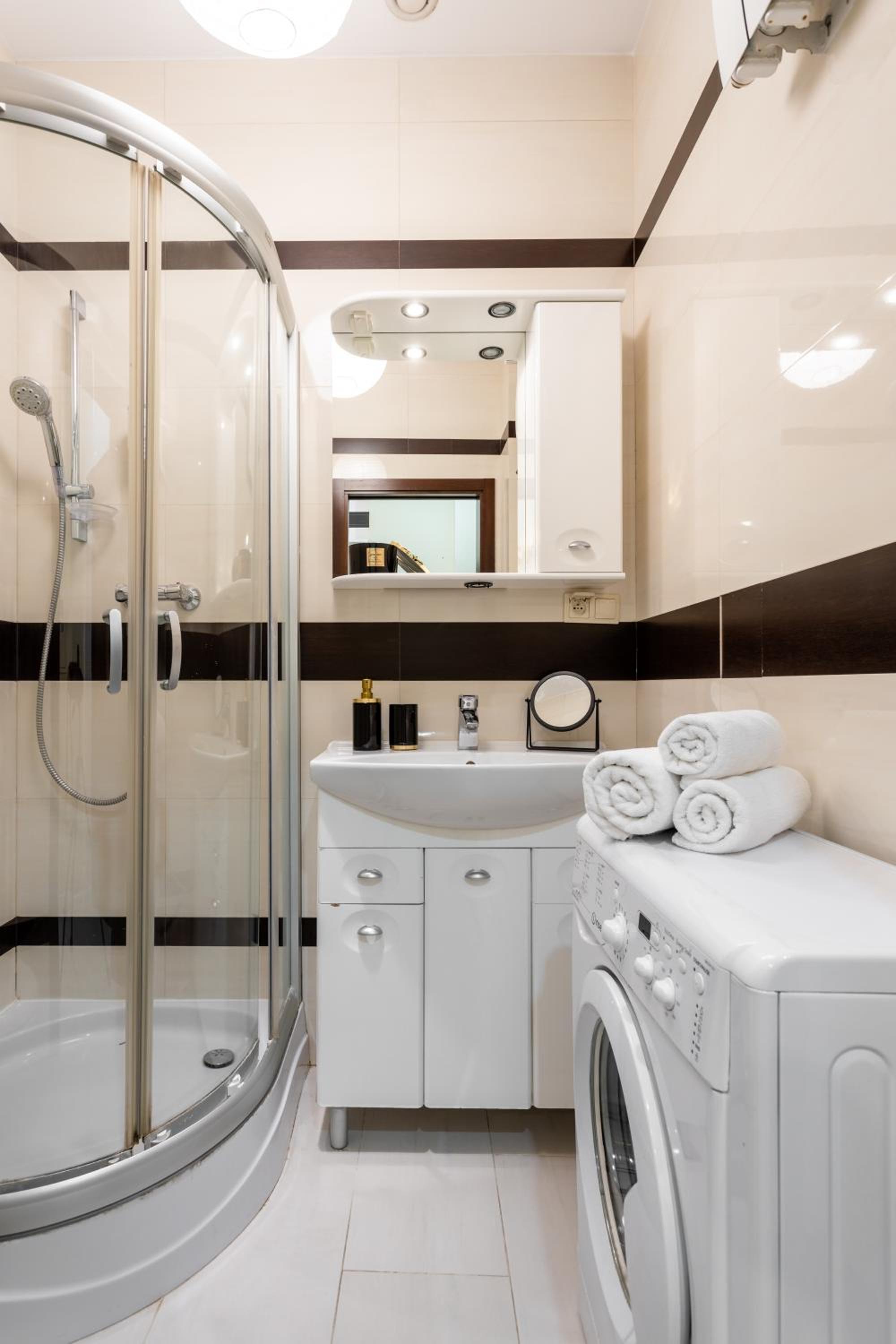 Urban Apartaments - Great Location - City Center - Konstytucji