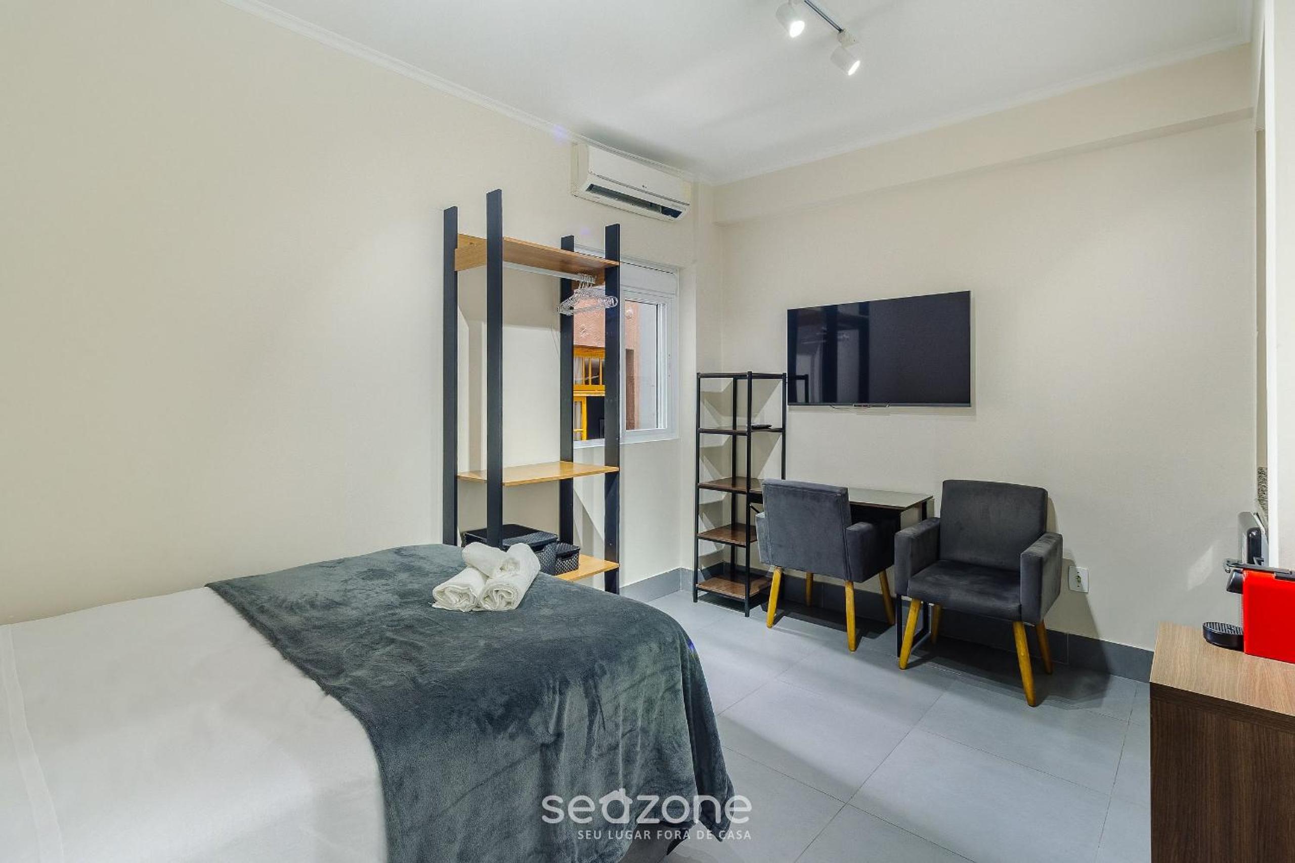 Studios in the Historic Center of POA - ELSs