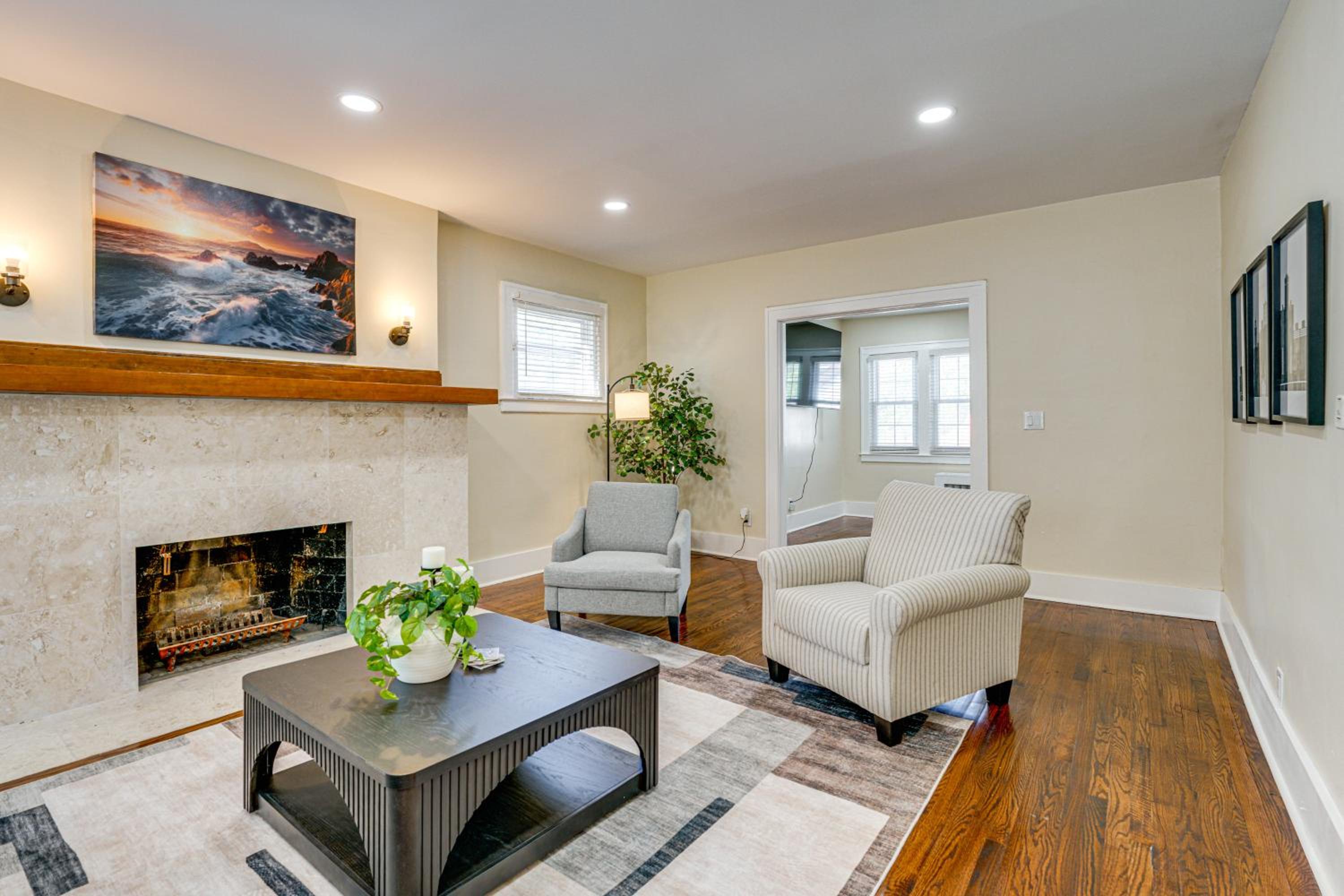 5 Mi to Dtwn Detroit Pet-Friendly Edison Home