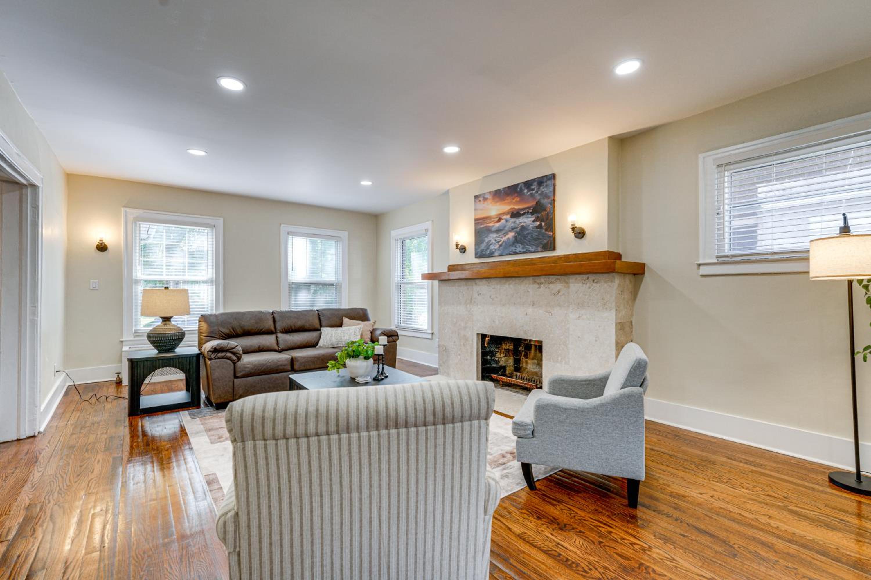 5 Mi to Dtwn Detroit Pet-Friendly Edison Home
