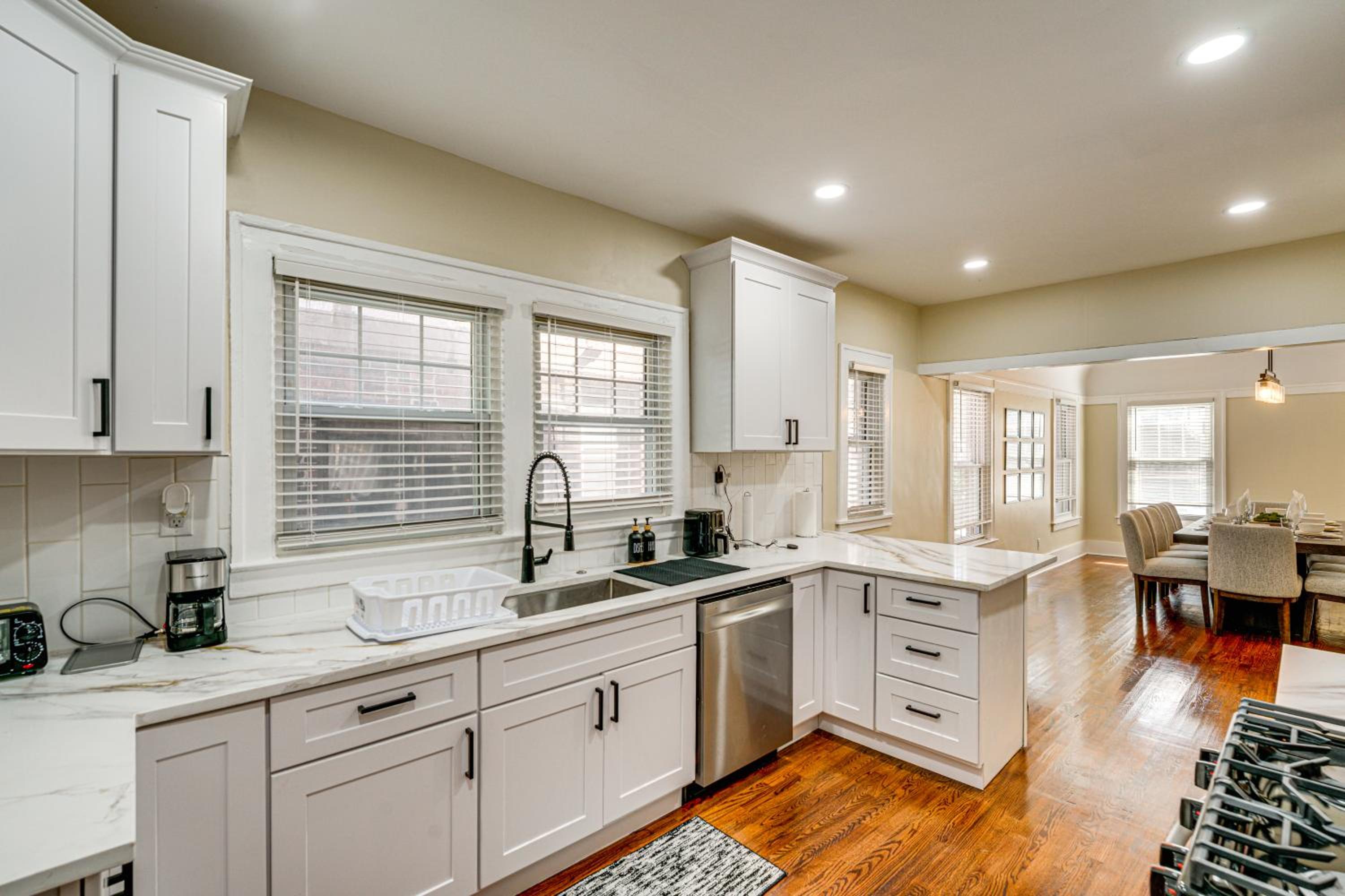 5 Mi to Dtwn Detroit Pet-Friendly Edison Home