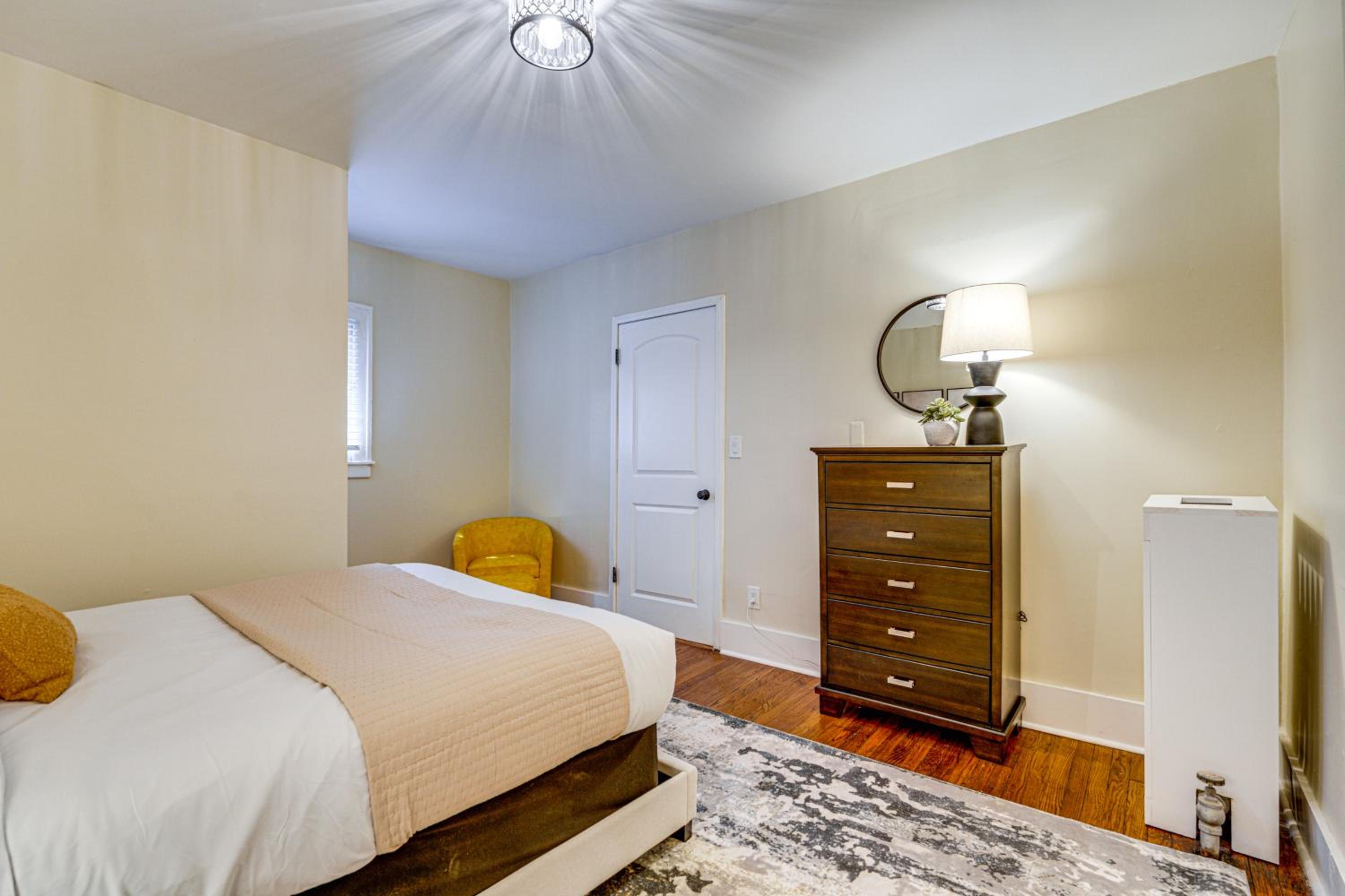 5 Mi to Dtwn Detroit Pet-Friendly Edison Home