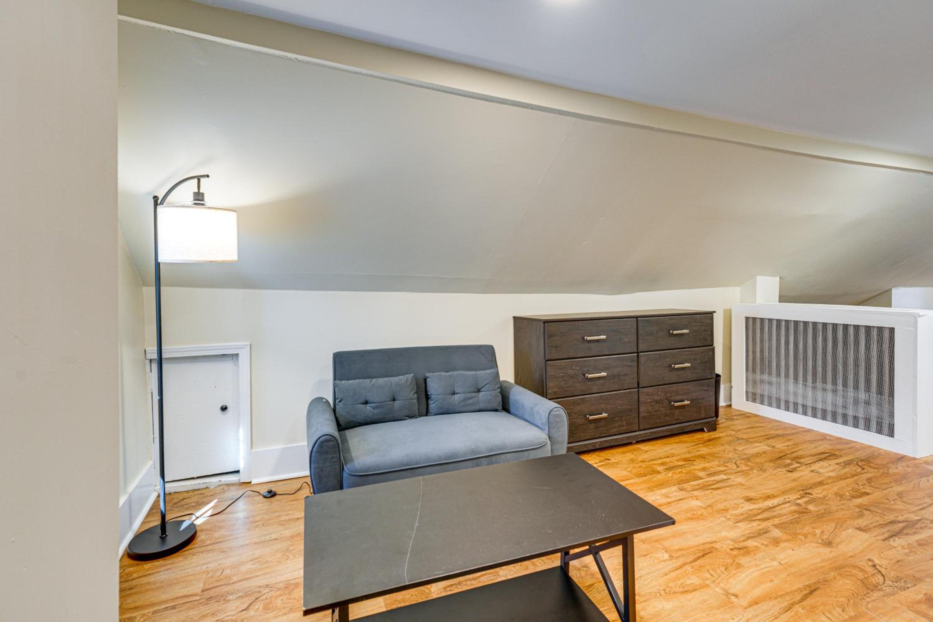 5 Mi to Dtwn Detroit Pet-Friendly Edison Home