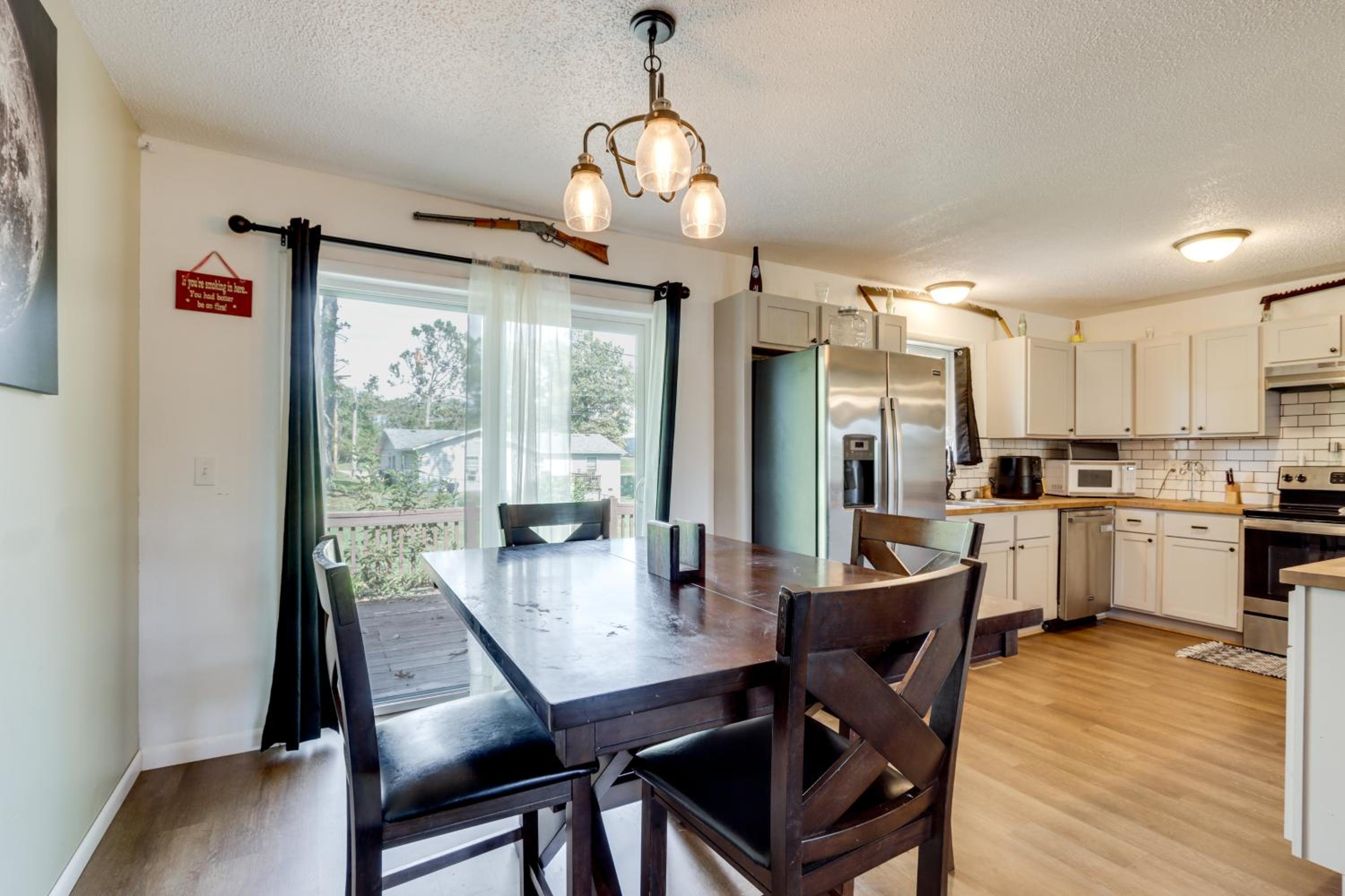 1 Mi to Shops and Cafes Updated Cassville Home!