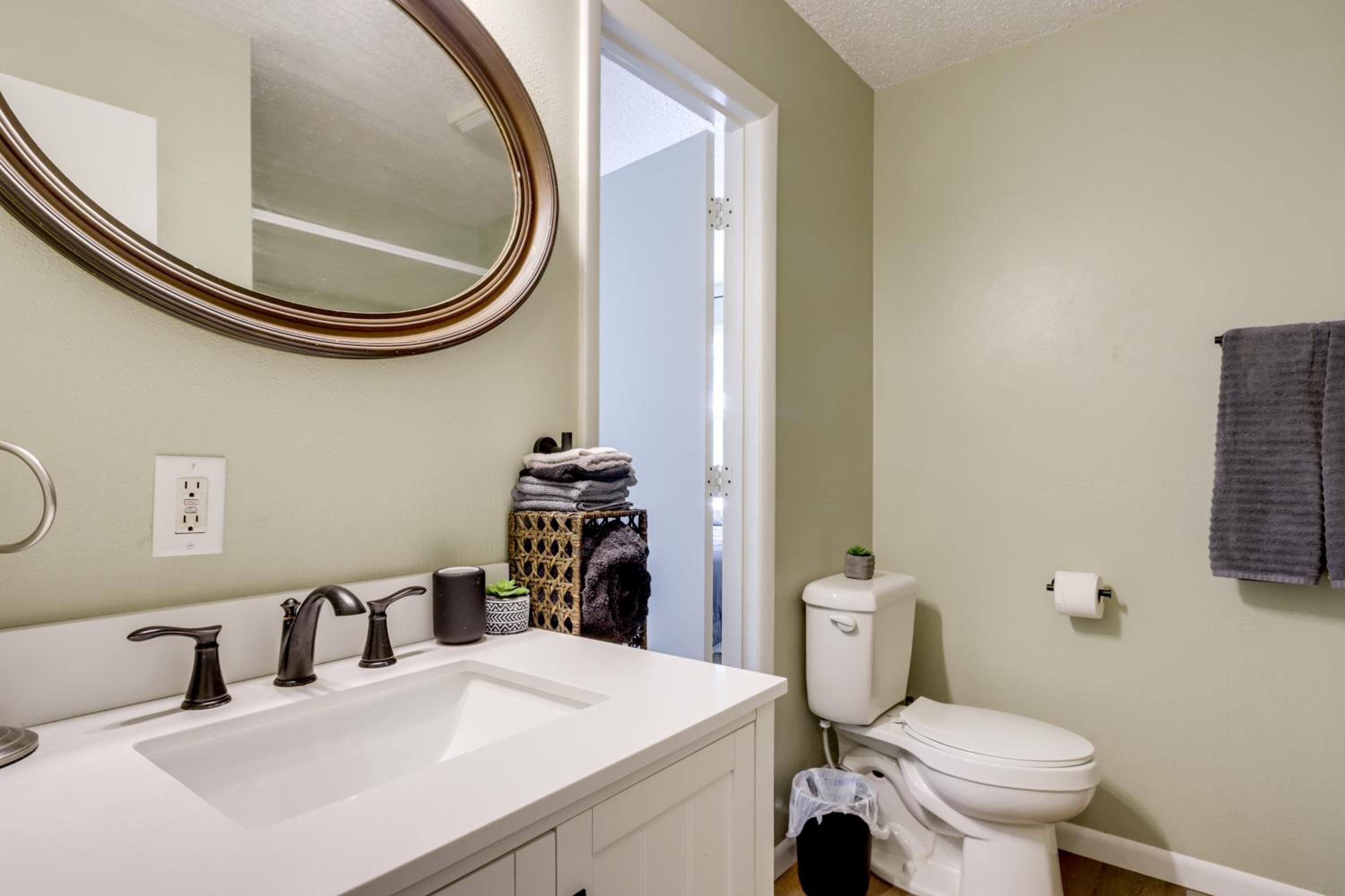 1 Mi to Shops and Cafes Updated Cassville Home!