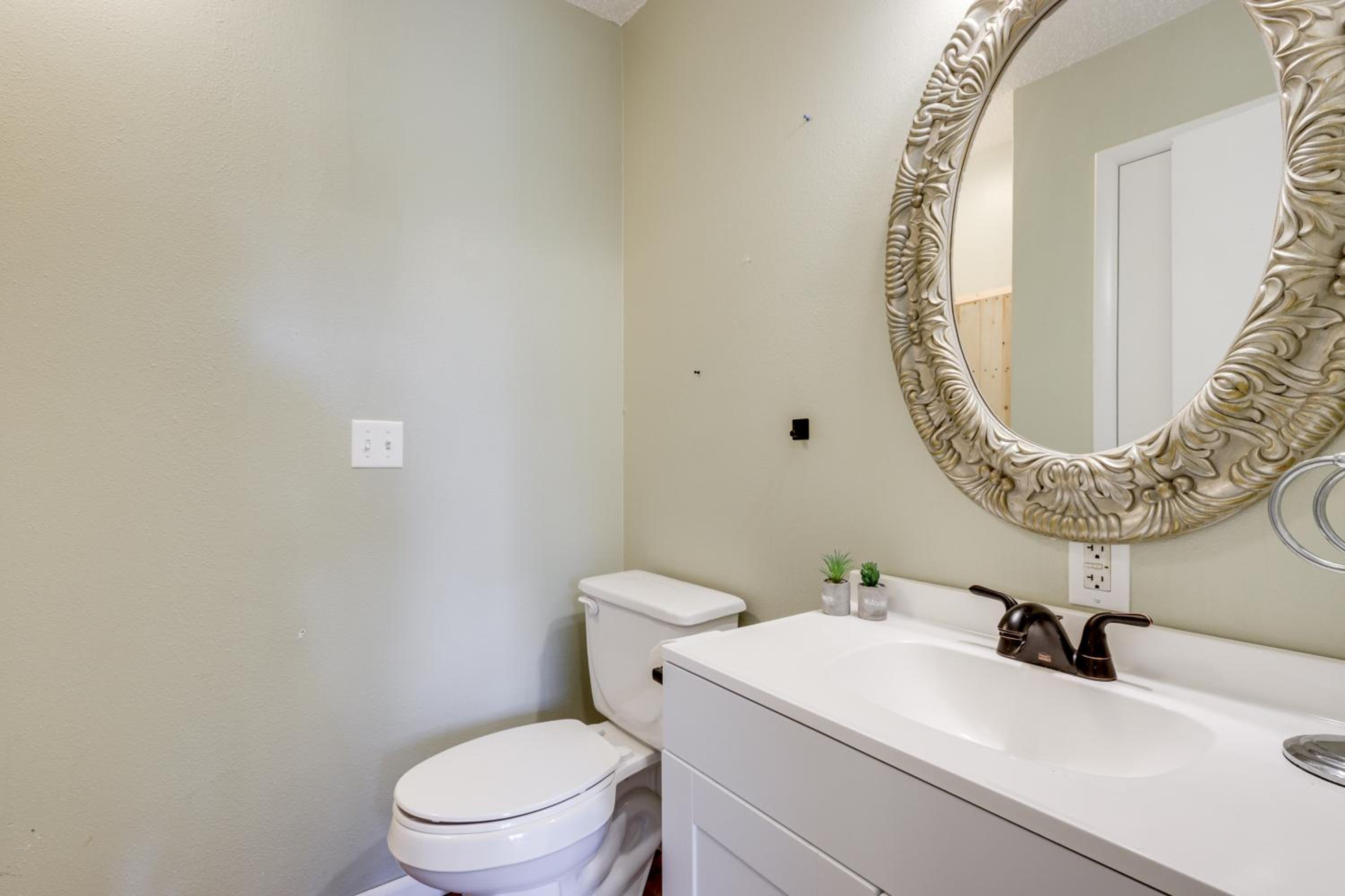 1 Mi to Shops and Cafes Updated Cassville Home!