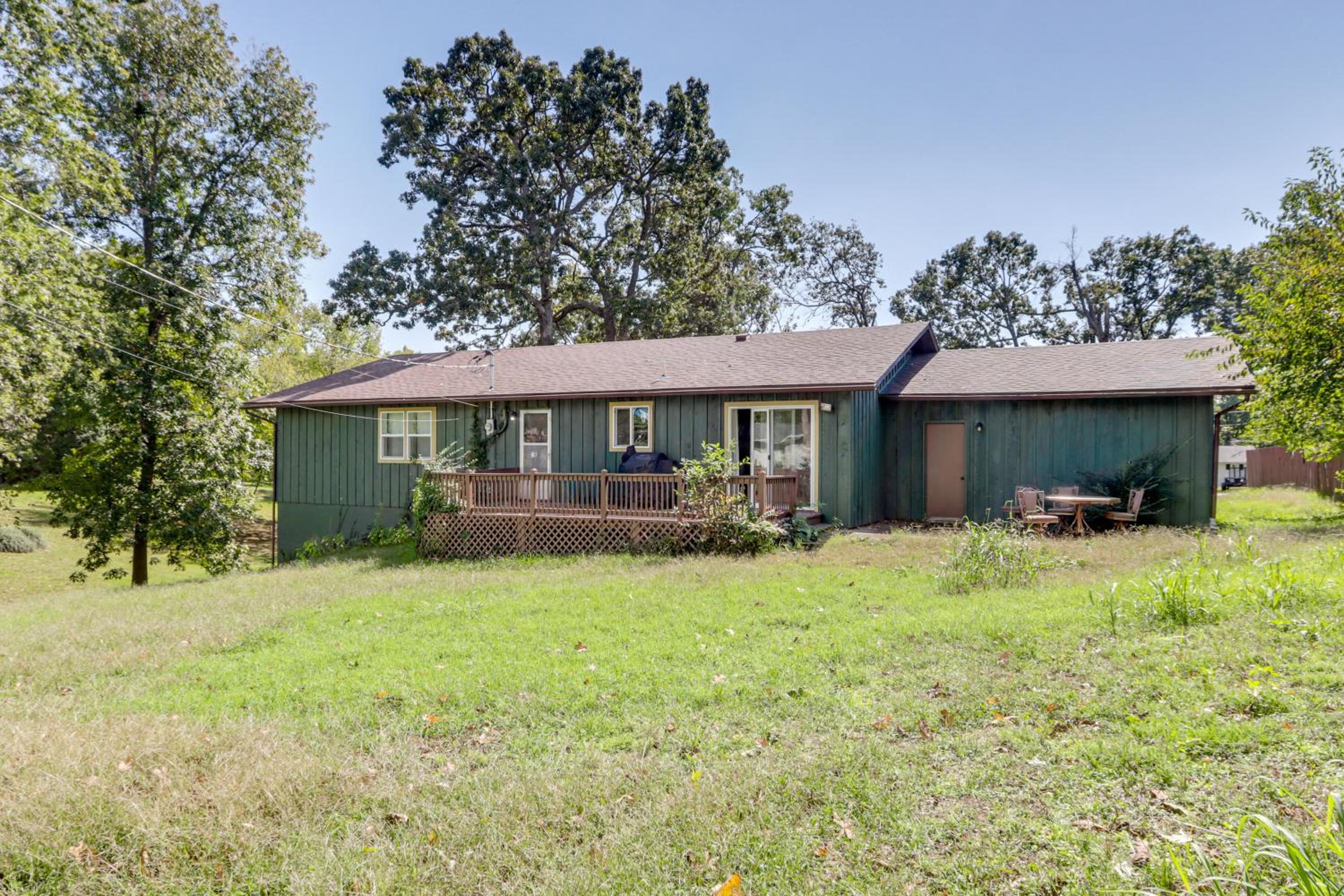 1 Mi to Shops and Cafes Updated Cassville Home!