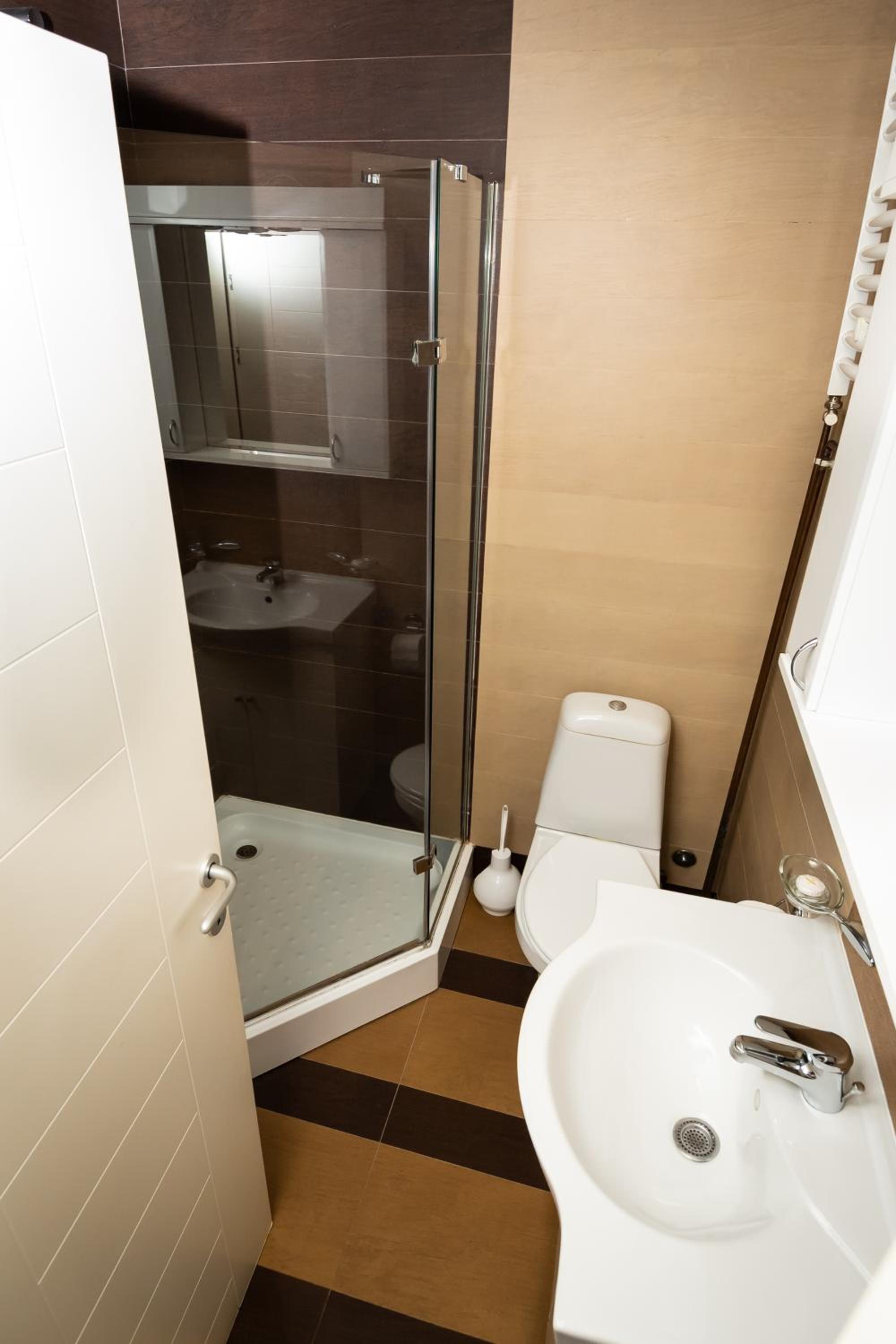 Jasha Apartments