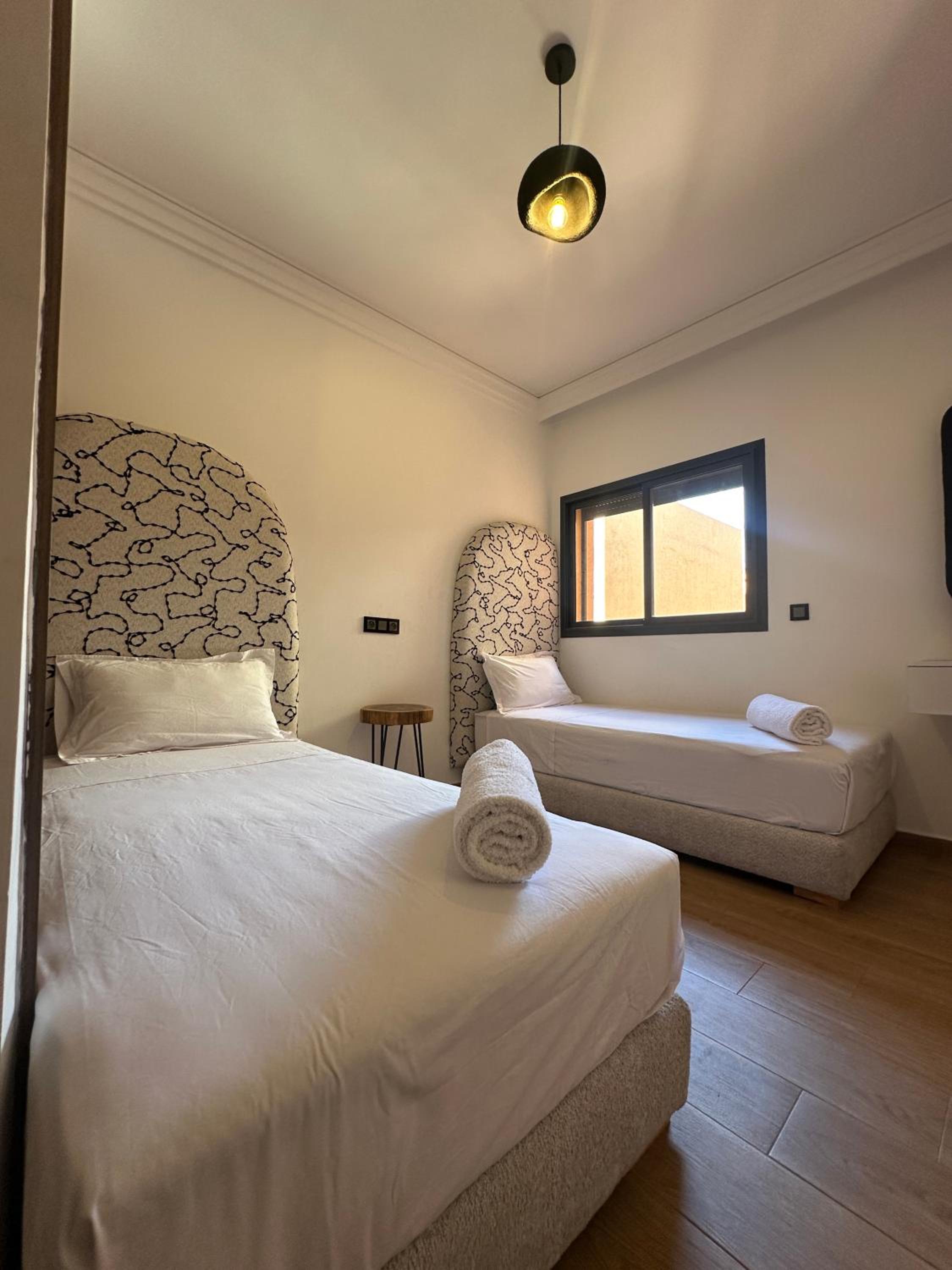 Gueliz Central Apartment with Pool and Parking
