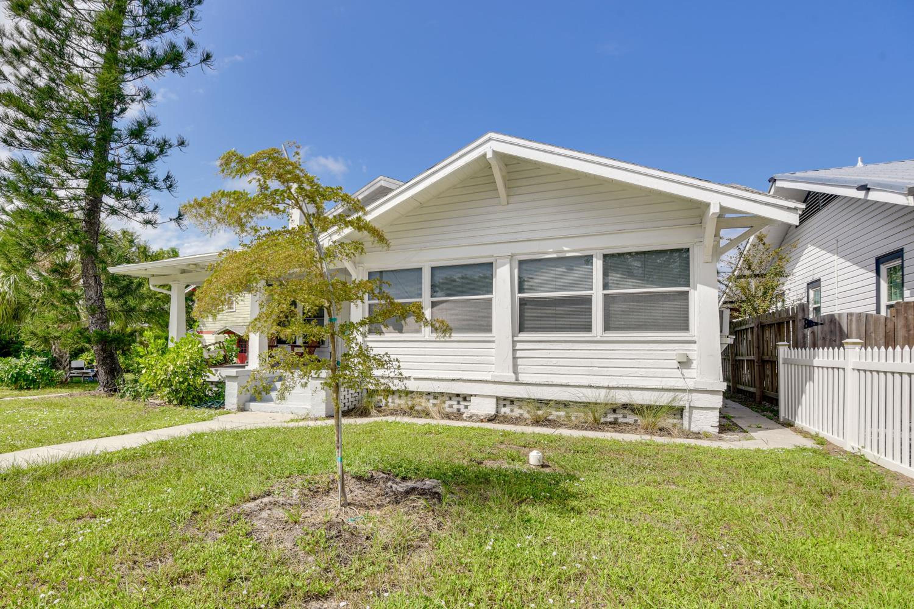 Less Than 1 Mi to Dtwn Bradenton and Riverwalk! Sunny Apt