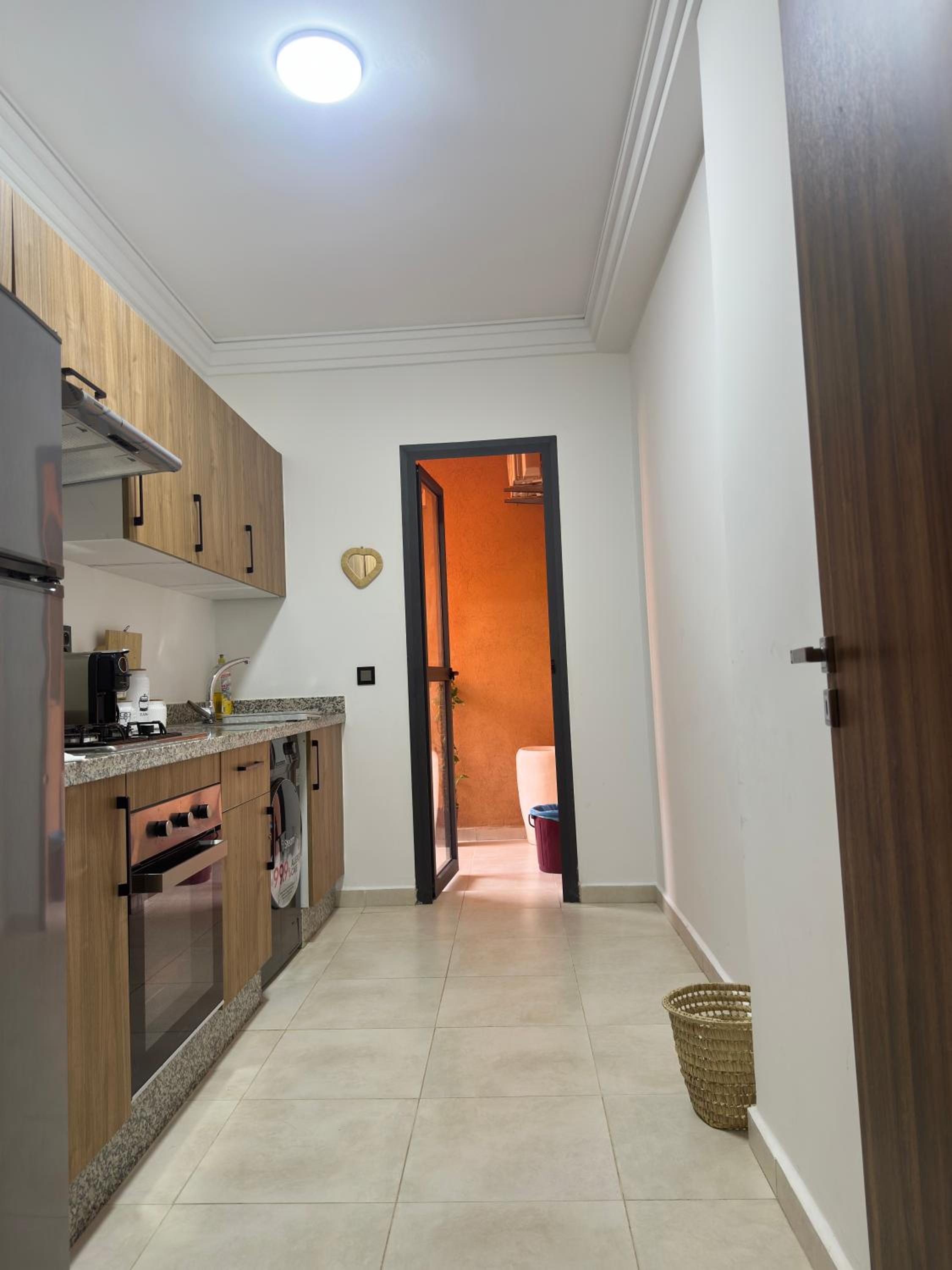Gueliz Central Apartment with Pool and Parking