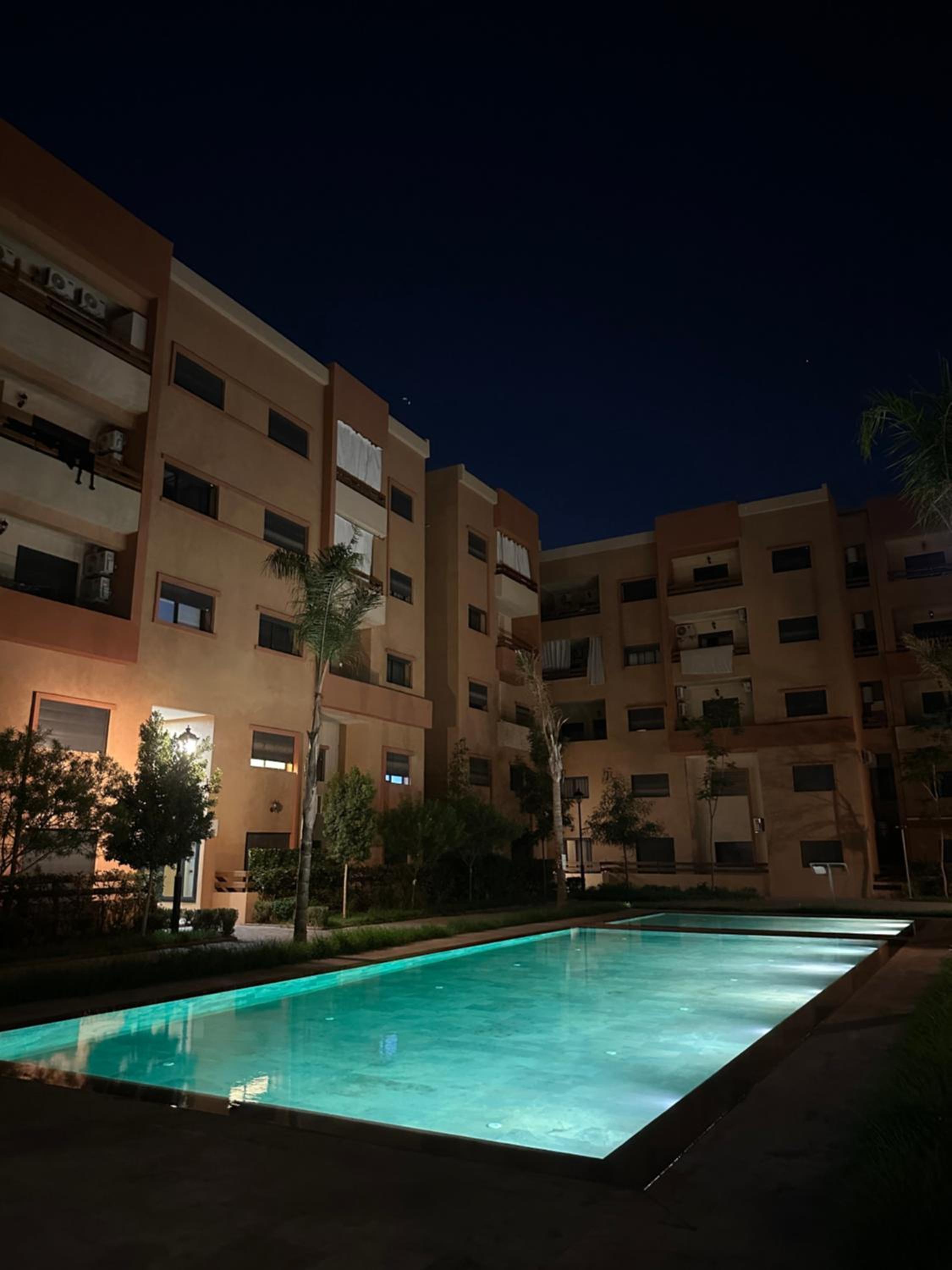 Gueliz Central Apartment with Pool and Parking