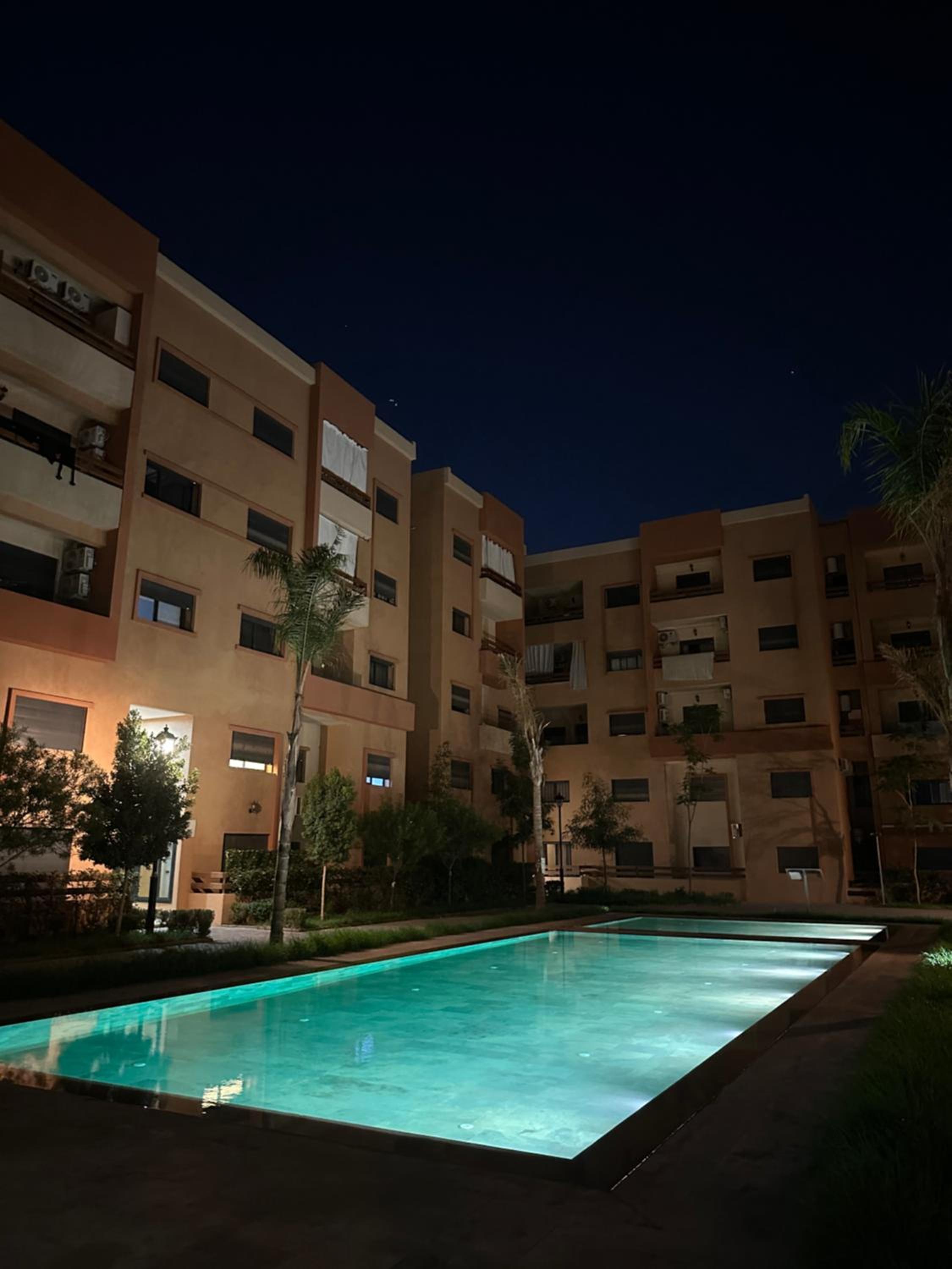 Gueliz Central Apartment with Pool and Parking