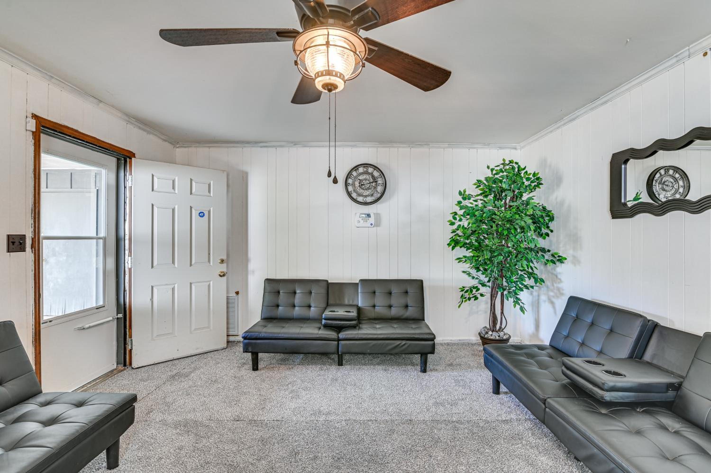 Pet-Friendly Eutaw Home Near Historic Square