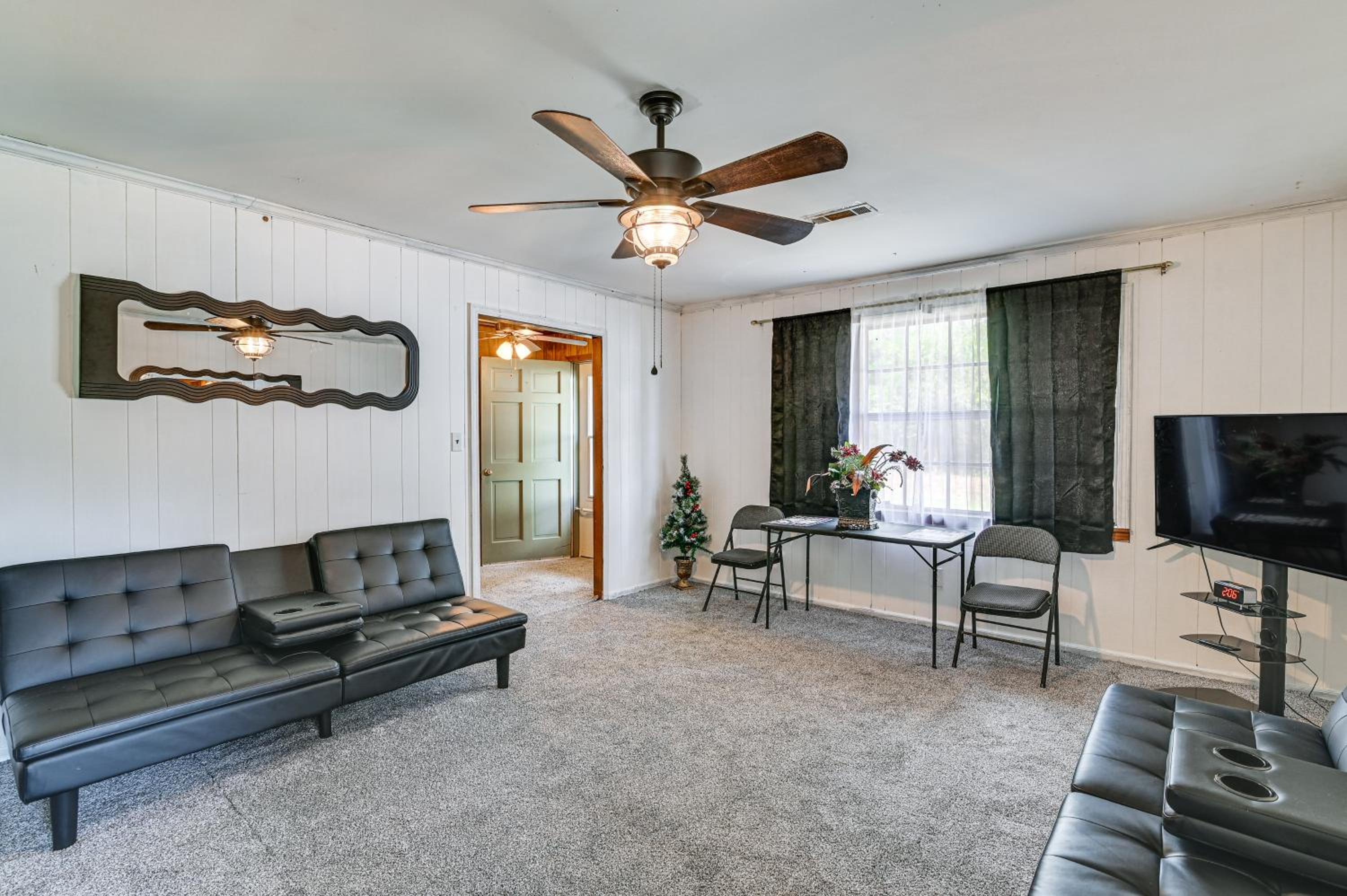 Pet-Friendly Eutaw Home Near Historic Square