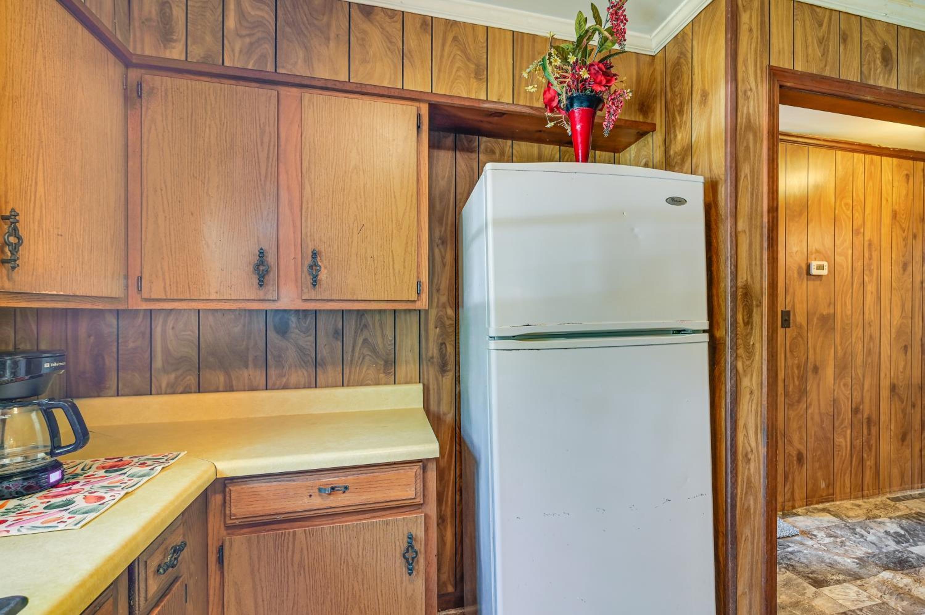 Pet-Friendly Eutaw Home Near Historic Square