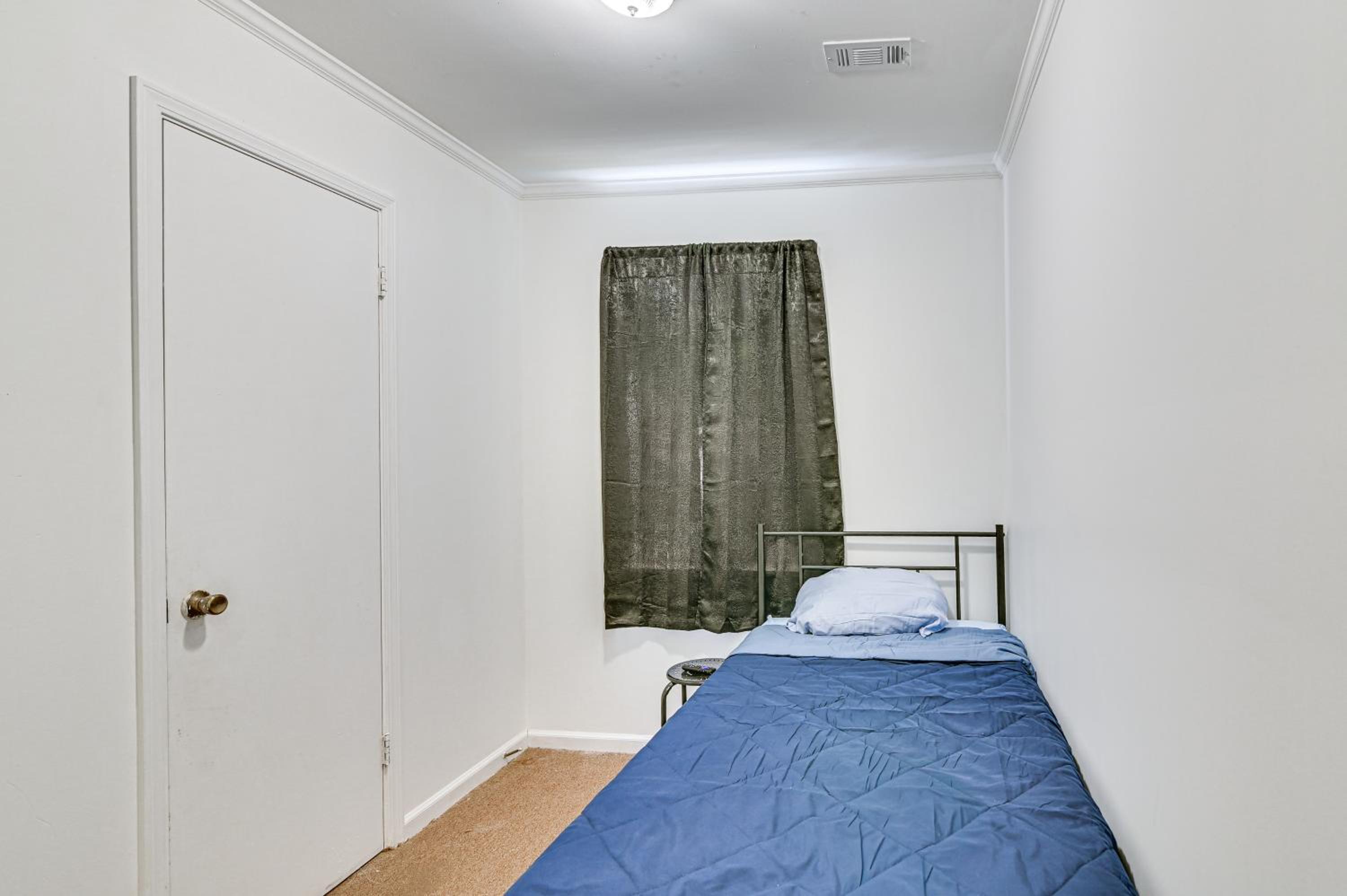 Pet-Friendly Eutaw Home Near Historic Square