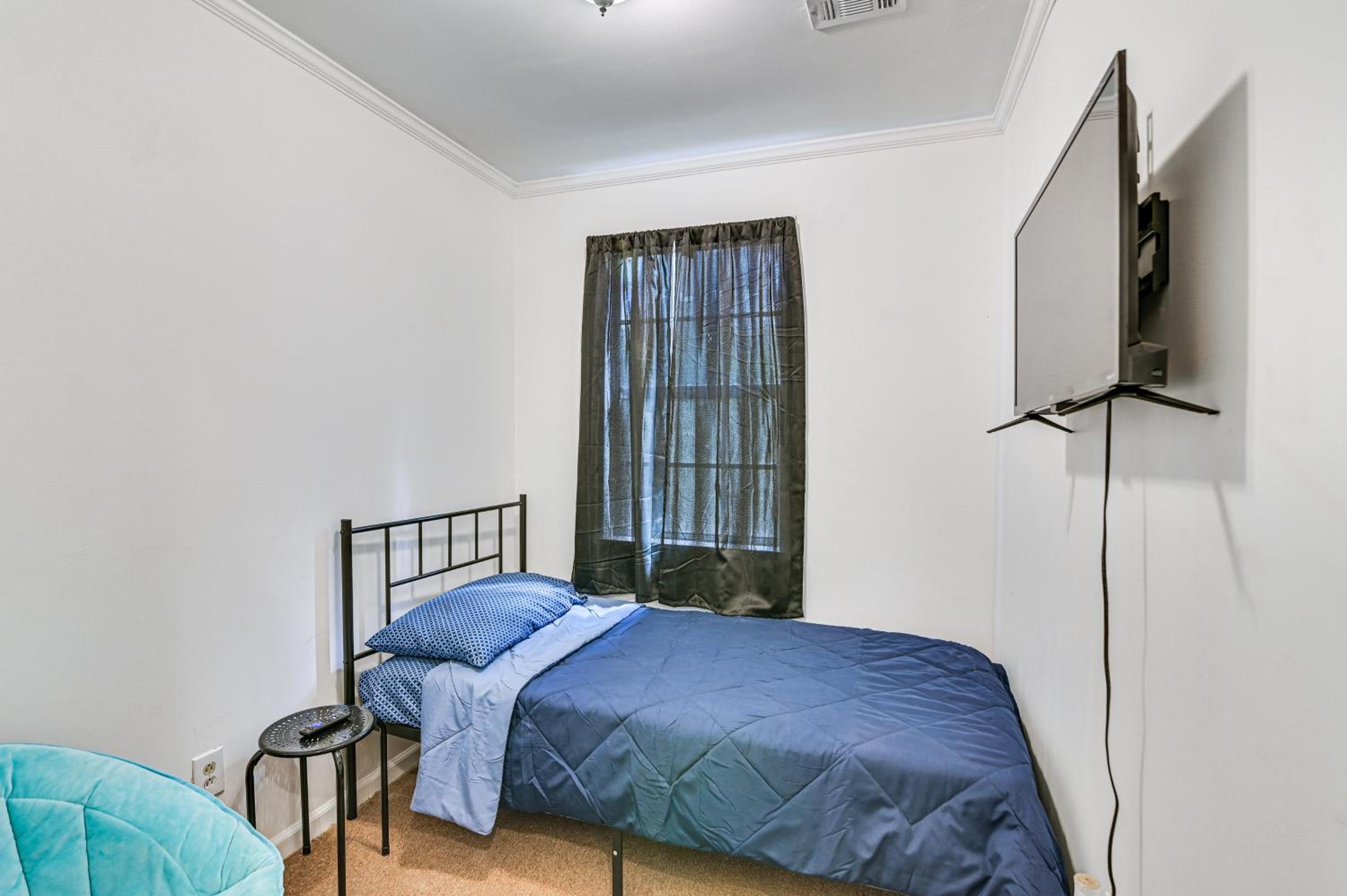 Pet-Friendly Eutaw Home Near Historic Square