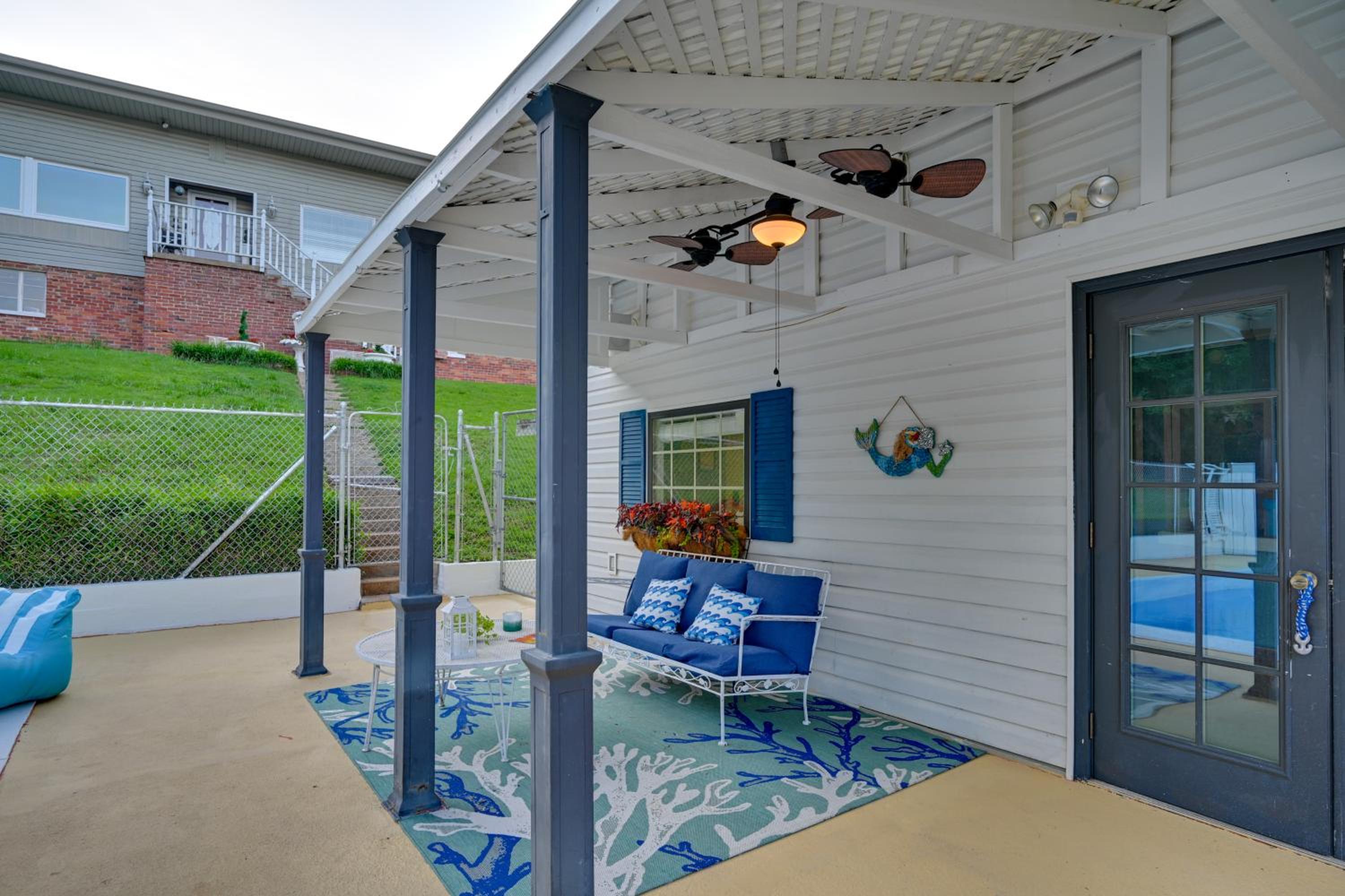 4 Mi to Downtown Chattanooga Vibrant Studio