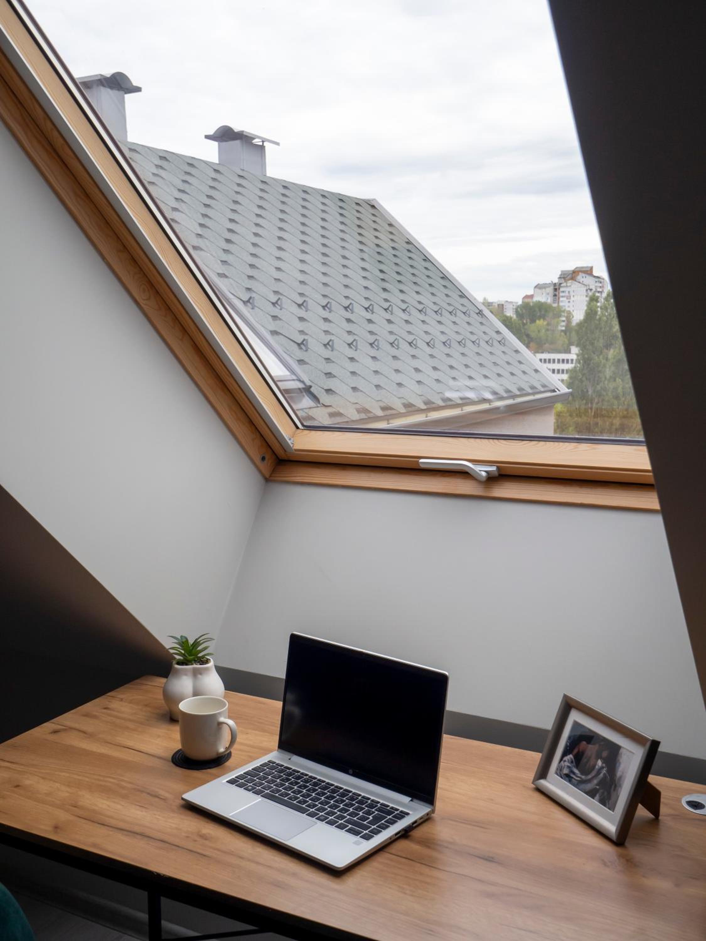 Modern Vitosha View Apartment with Free Parking
