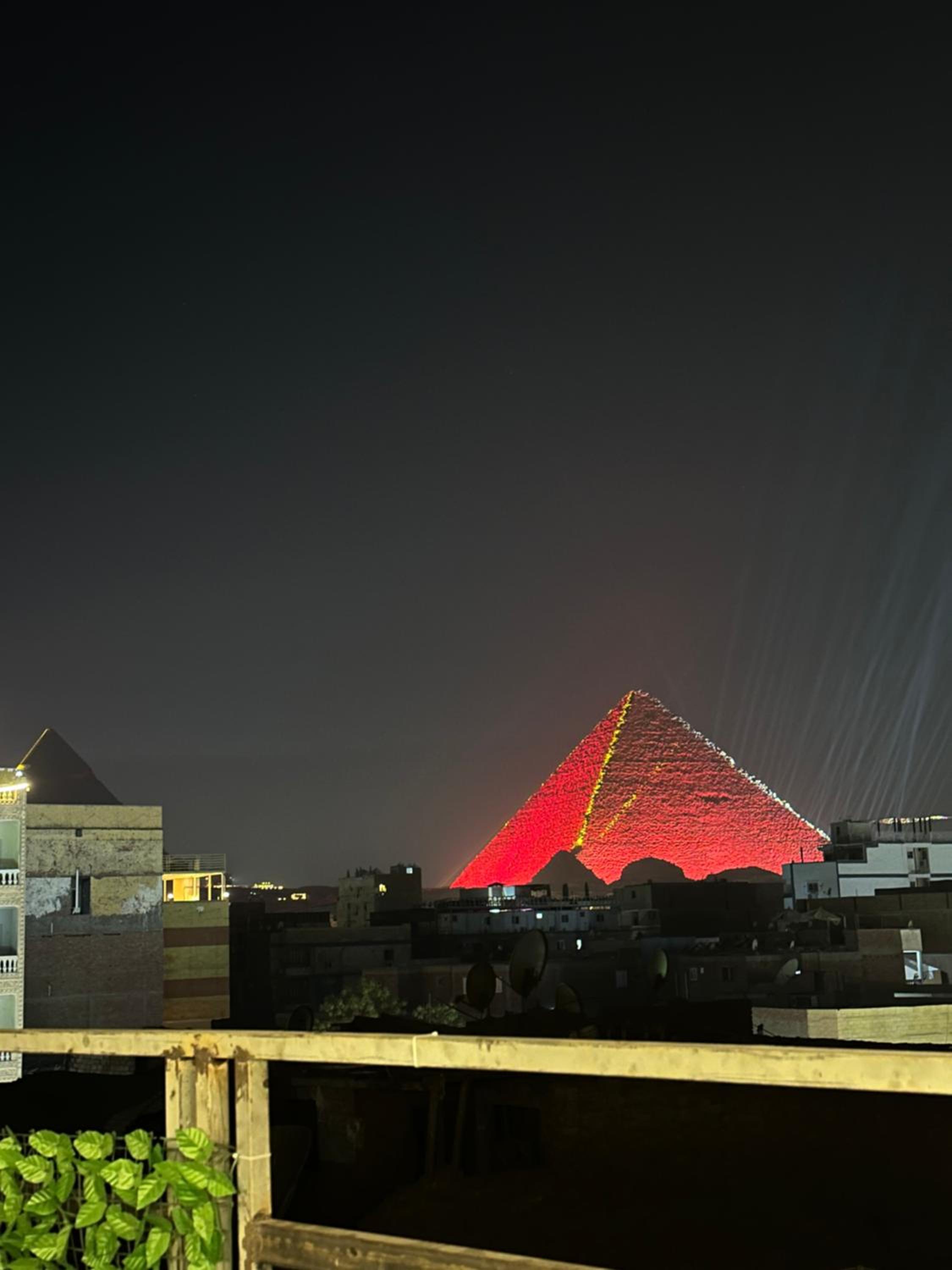 Great Pyramids view Lodge
