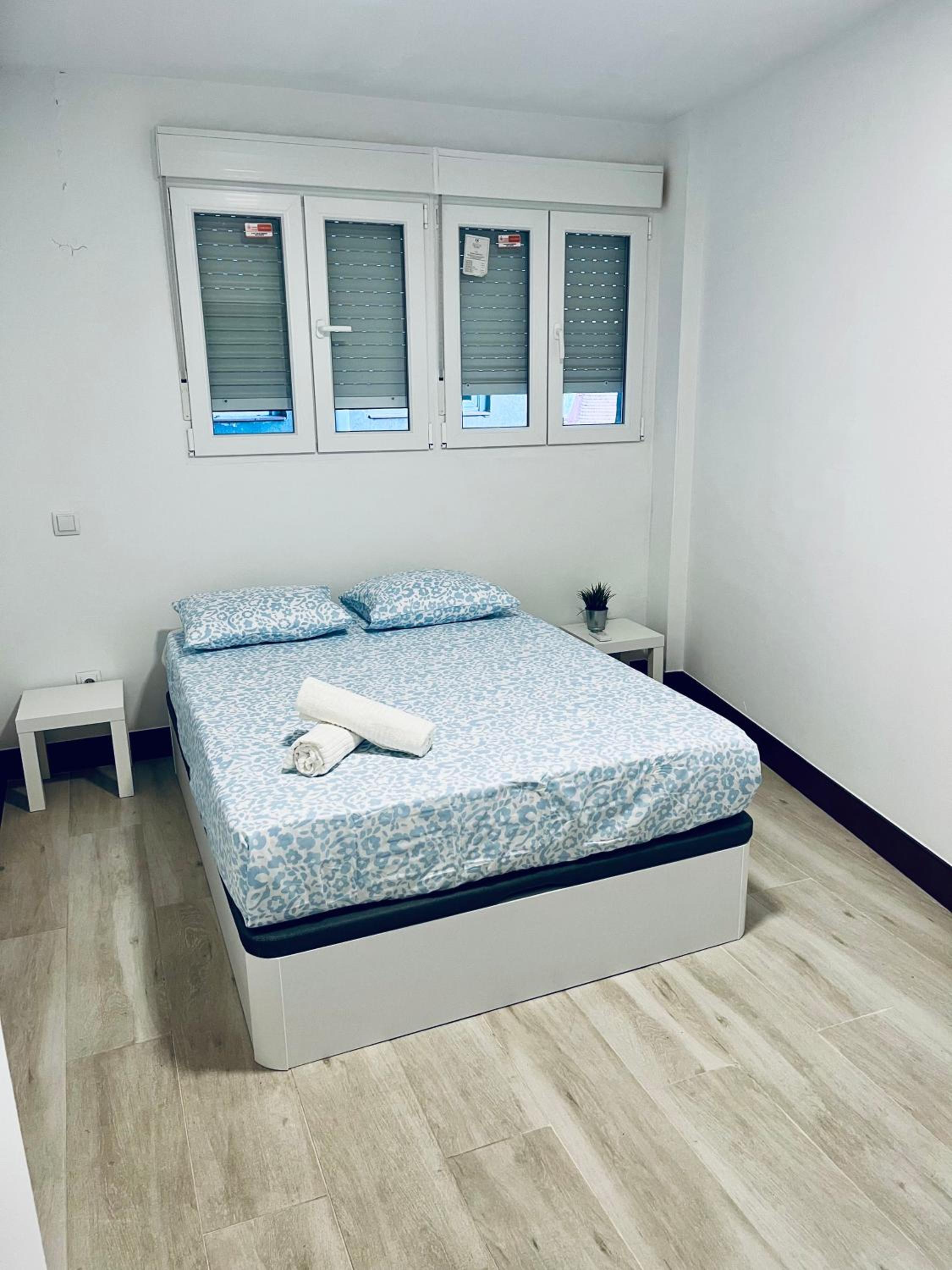 LUMINOSOS APARTAMENTOS POZUELO a 8 MINUTOS DE PALACIO REAL