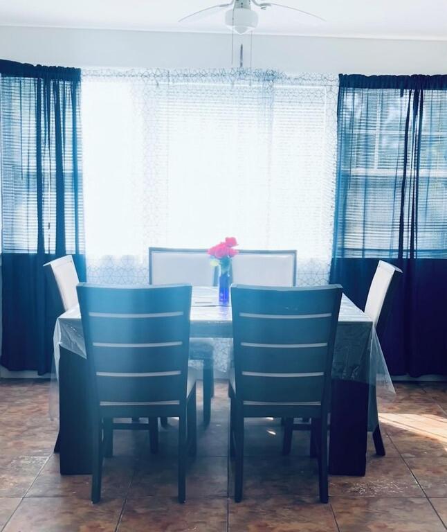 Entire home near the beach for your perfect vacay! Book it now