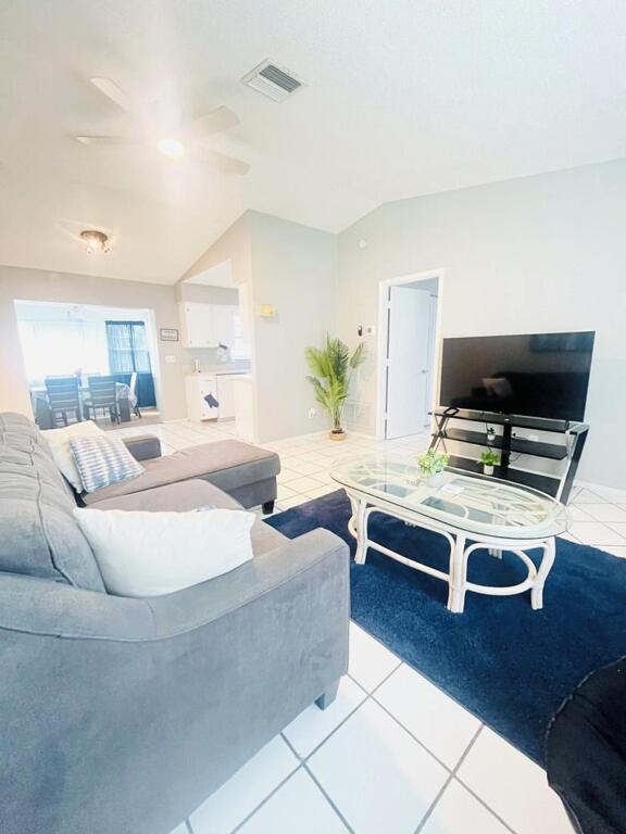 Entire home near the beach for your perfect vacay! Book it now