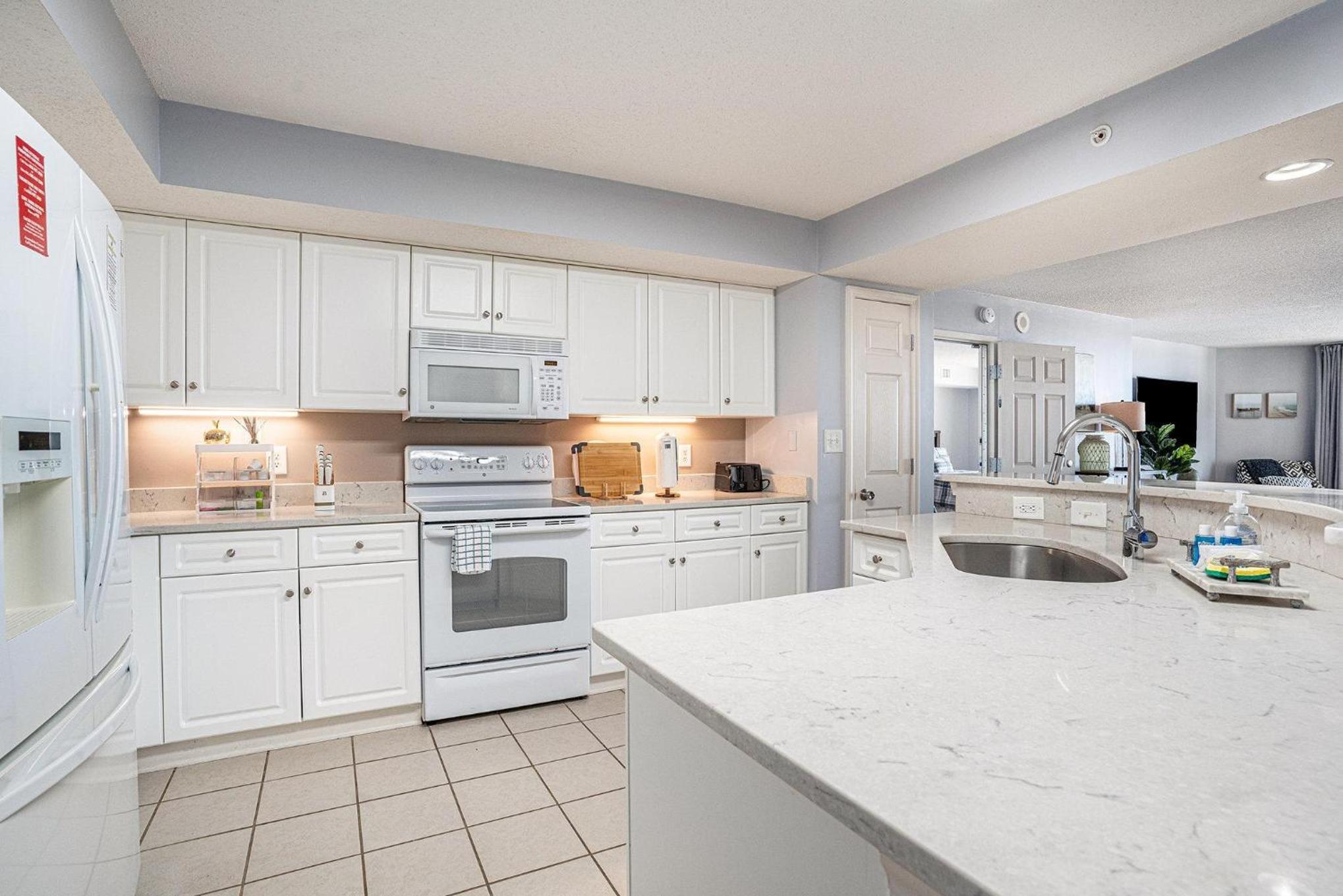 Yacht Club Villas #2-902