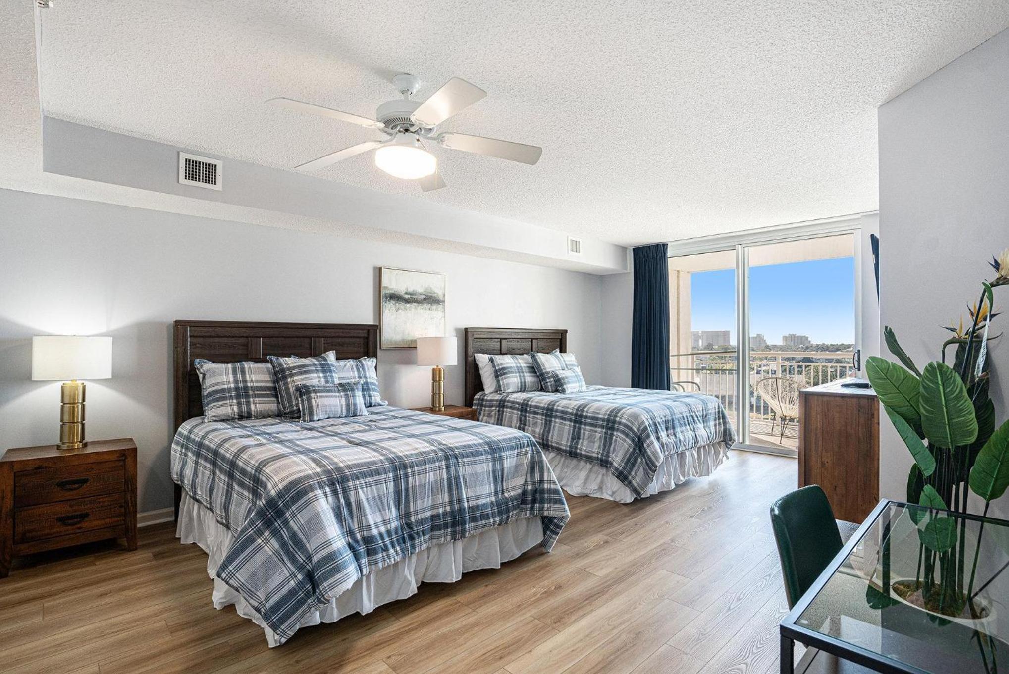Yacht Club Villas #2-902