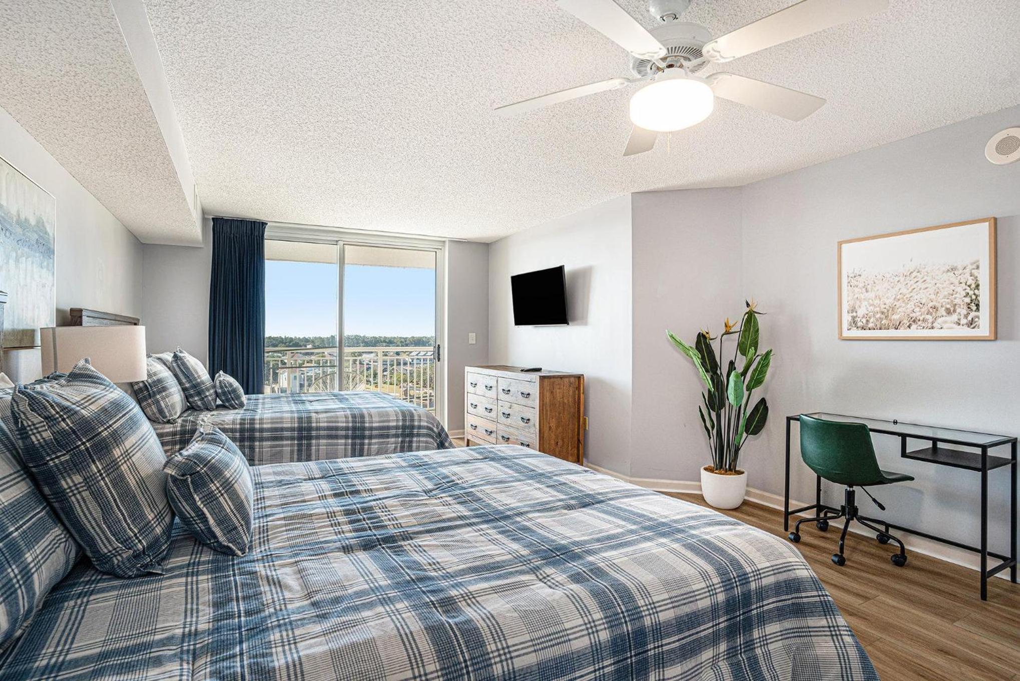 Yacht Club Villas #2-902