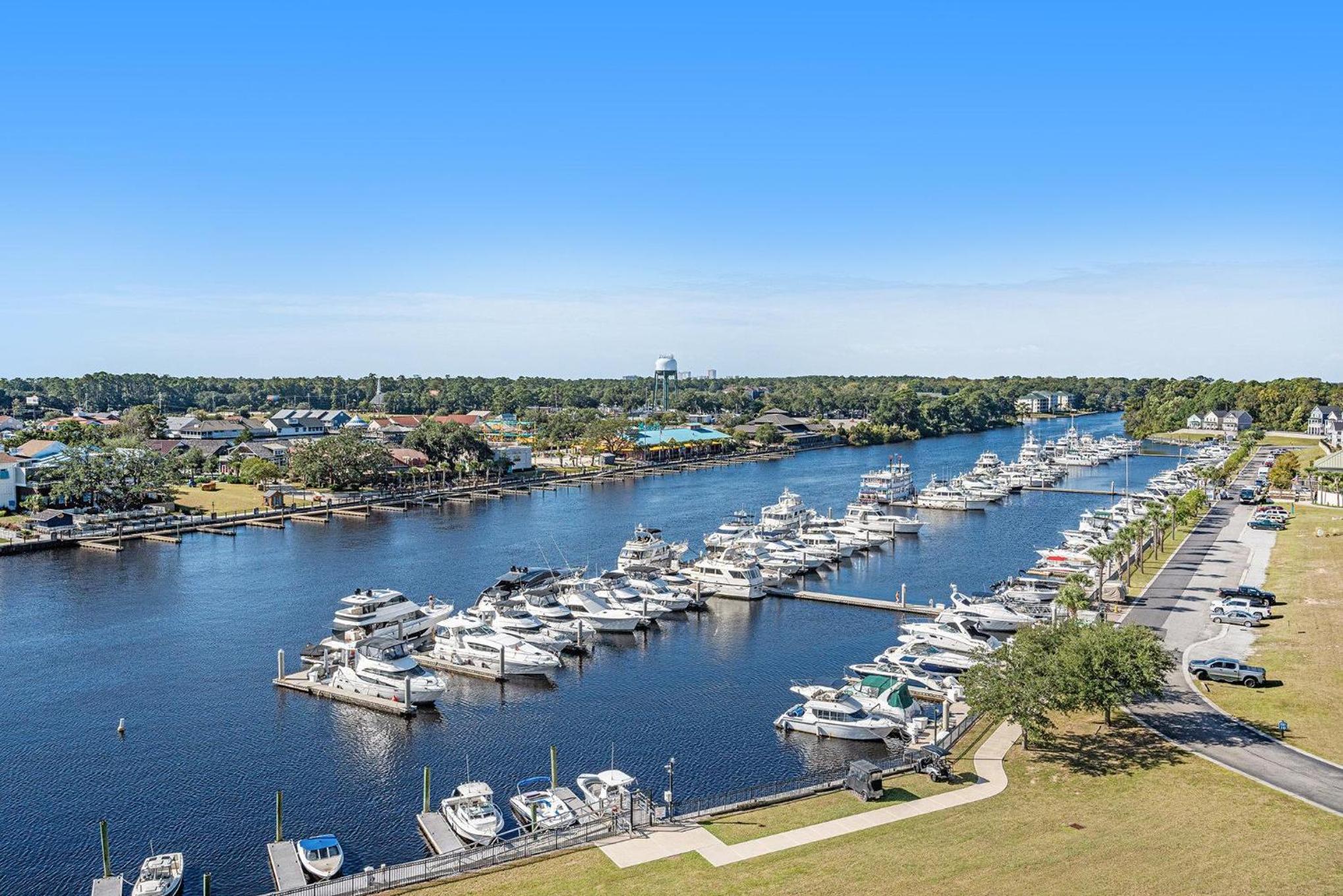 Yacht Club Villas #2-902