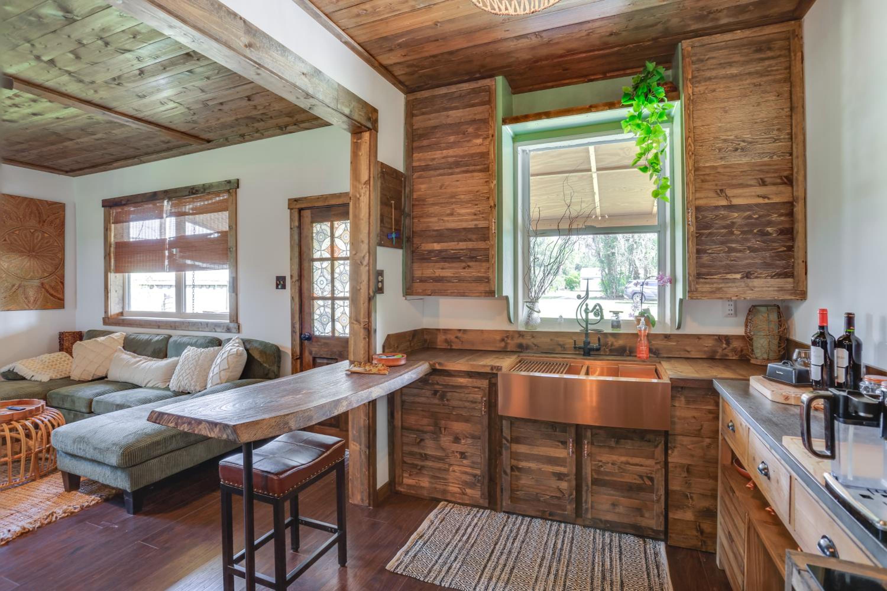 Less Than 1 Mi to Downtown Arcadia Tranquil Wooded Escape