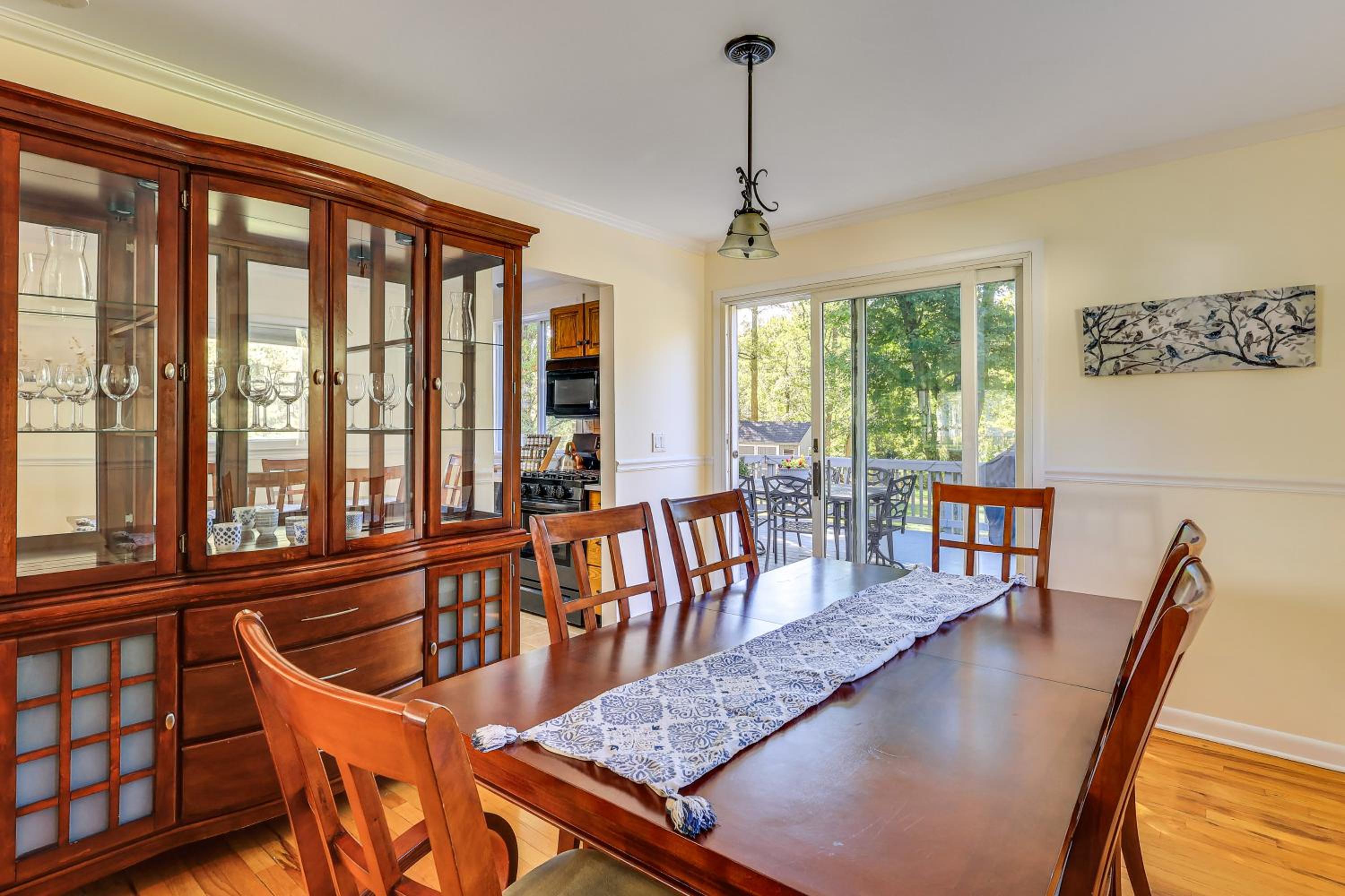 Spacious Fanwood Home with Decks, Walk to Park!