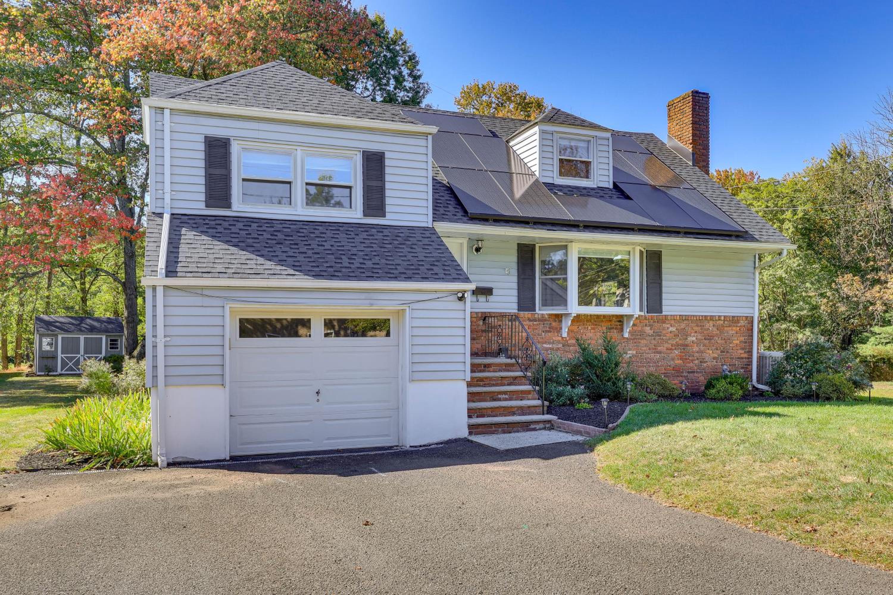 Spacious Fanwood Home with Decks, Walk to Park!